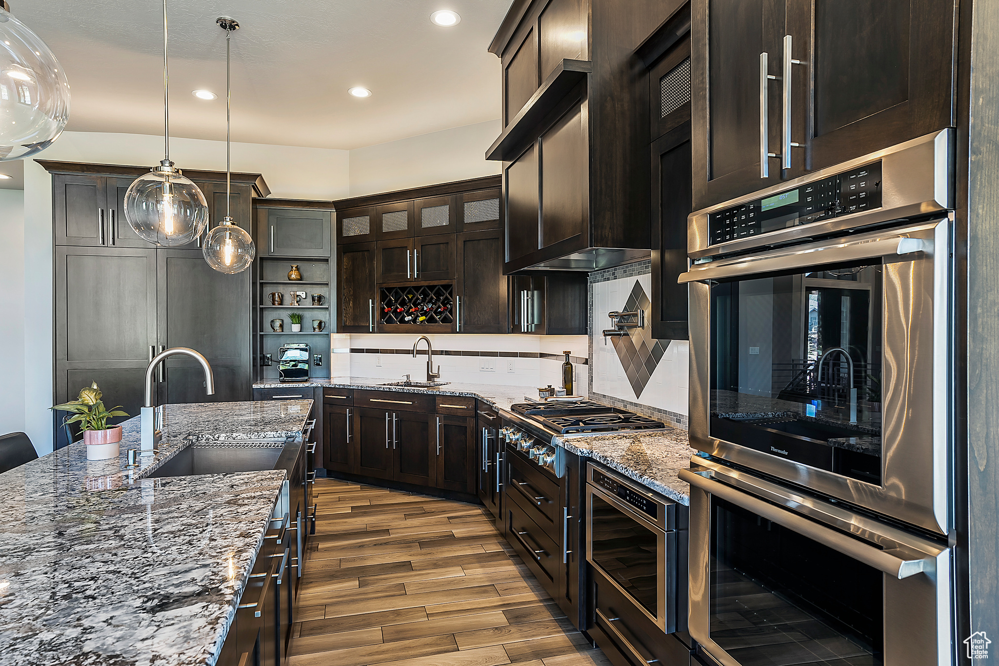 EAGLE RIDGE - Residential