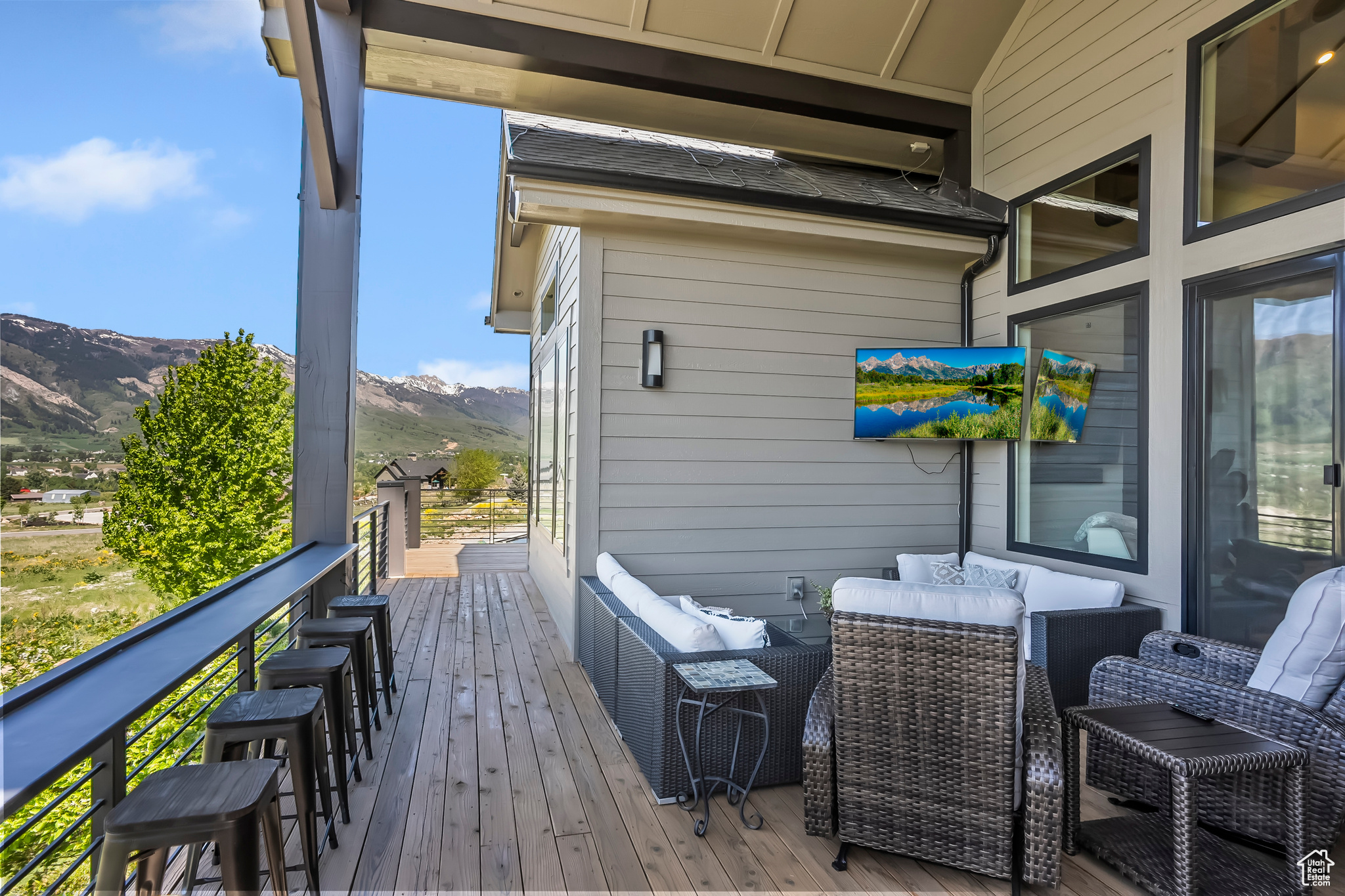 EAGLE RIDGE - Residential