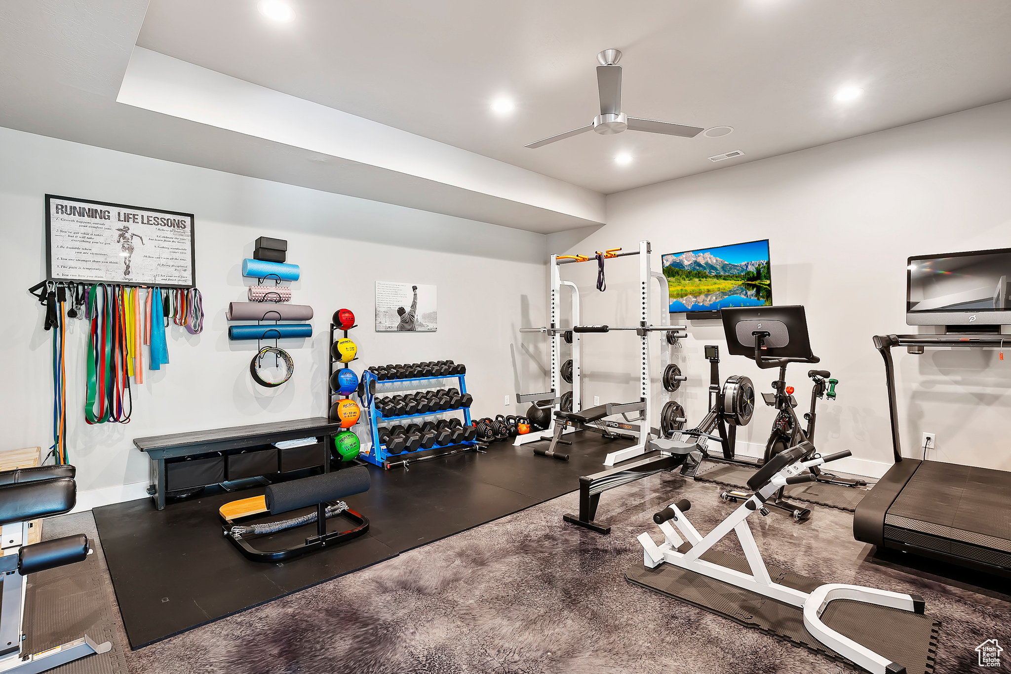 EAGLE RIDGE - Residential