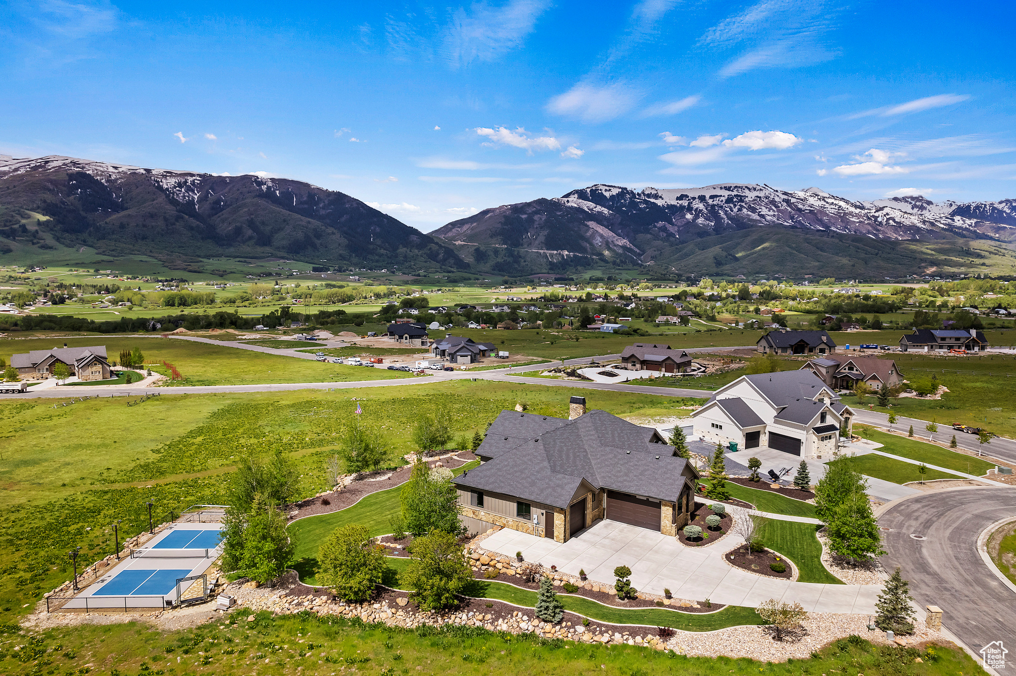 EAGLE RIDGE - Residential