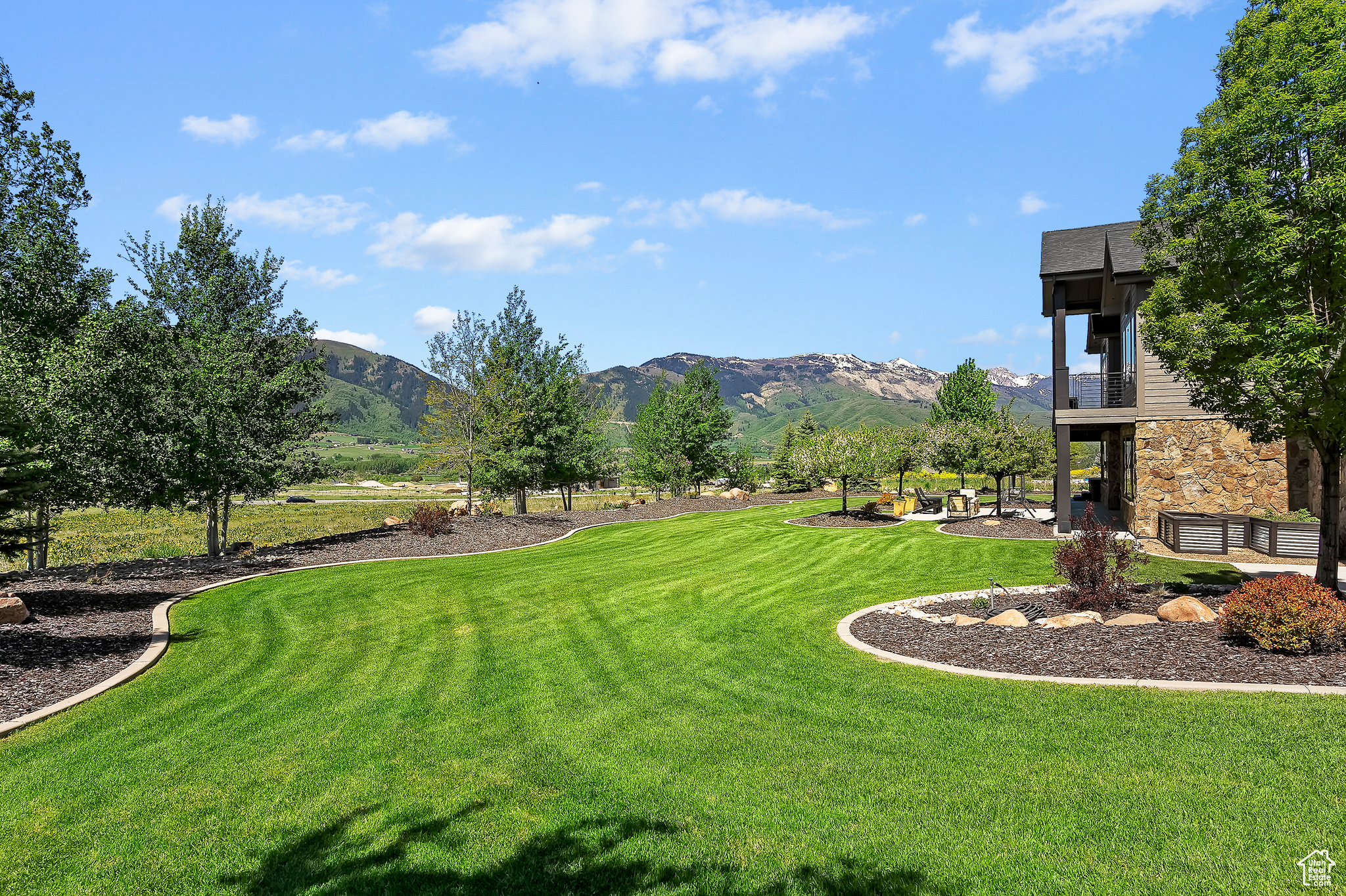 EAGLE RIDGE - Residential