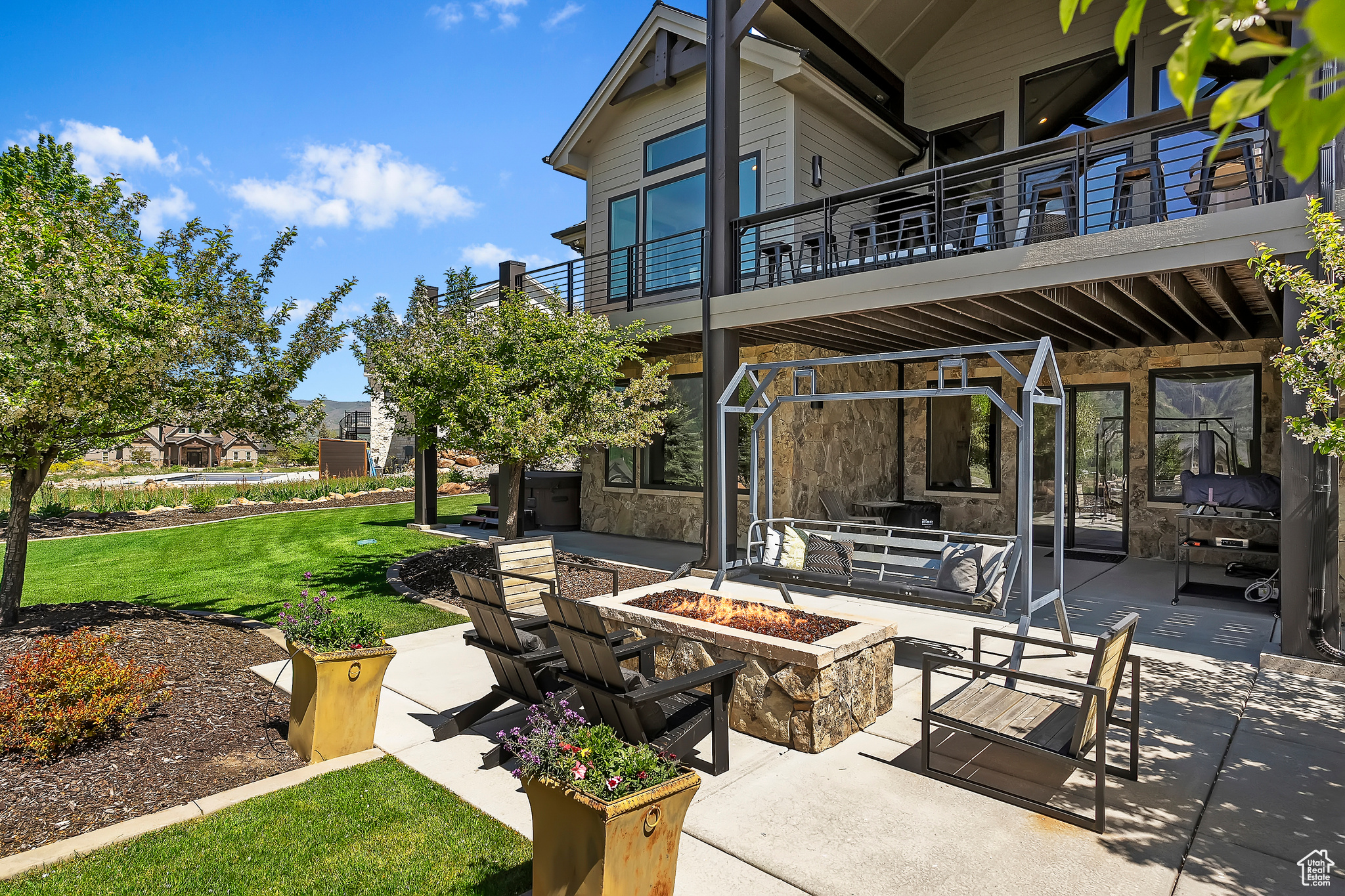 EAGLE RIDGE - Residential