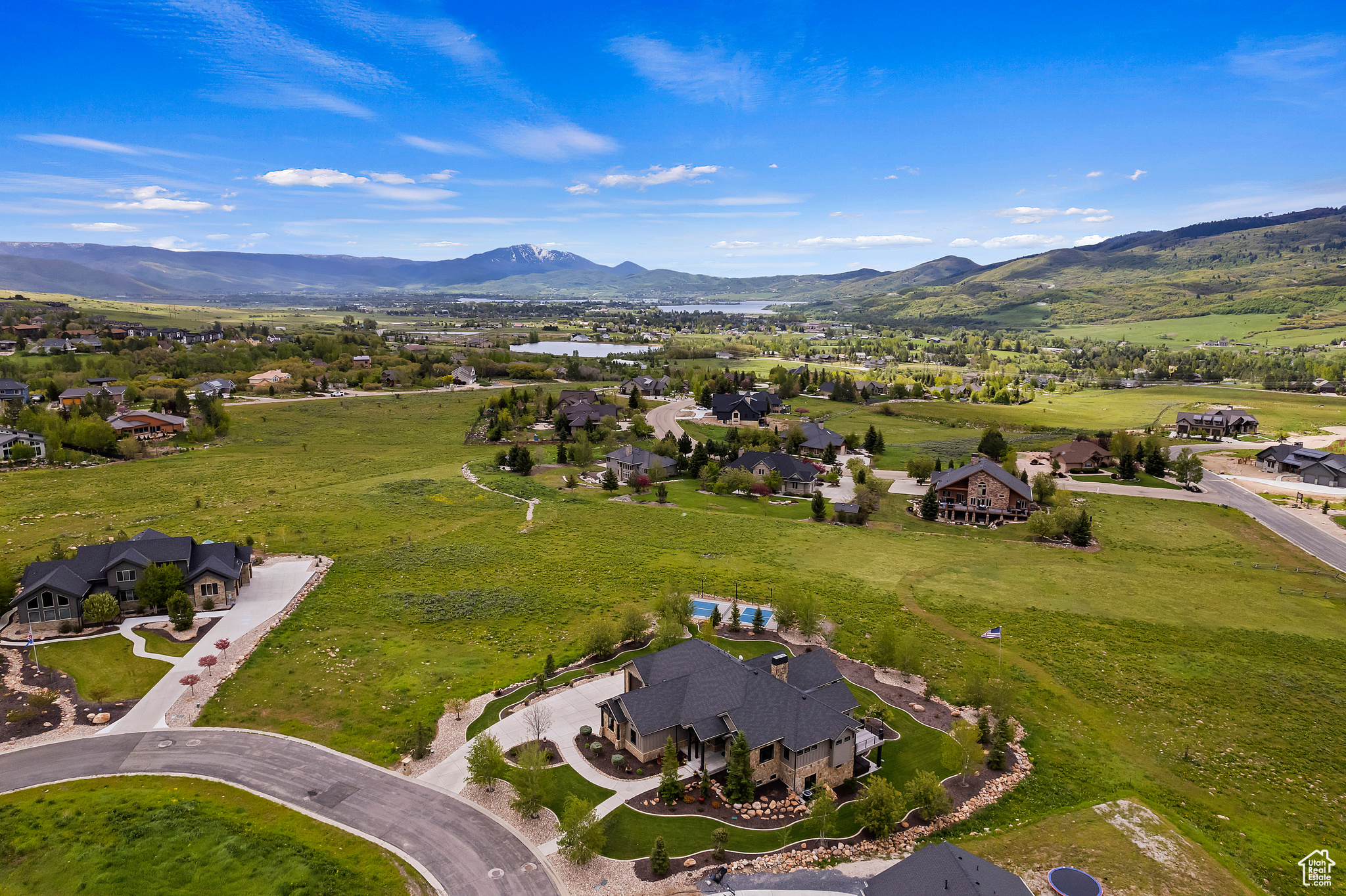EAGLE RIDGE - Residential