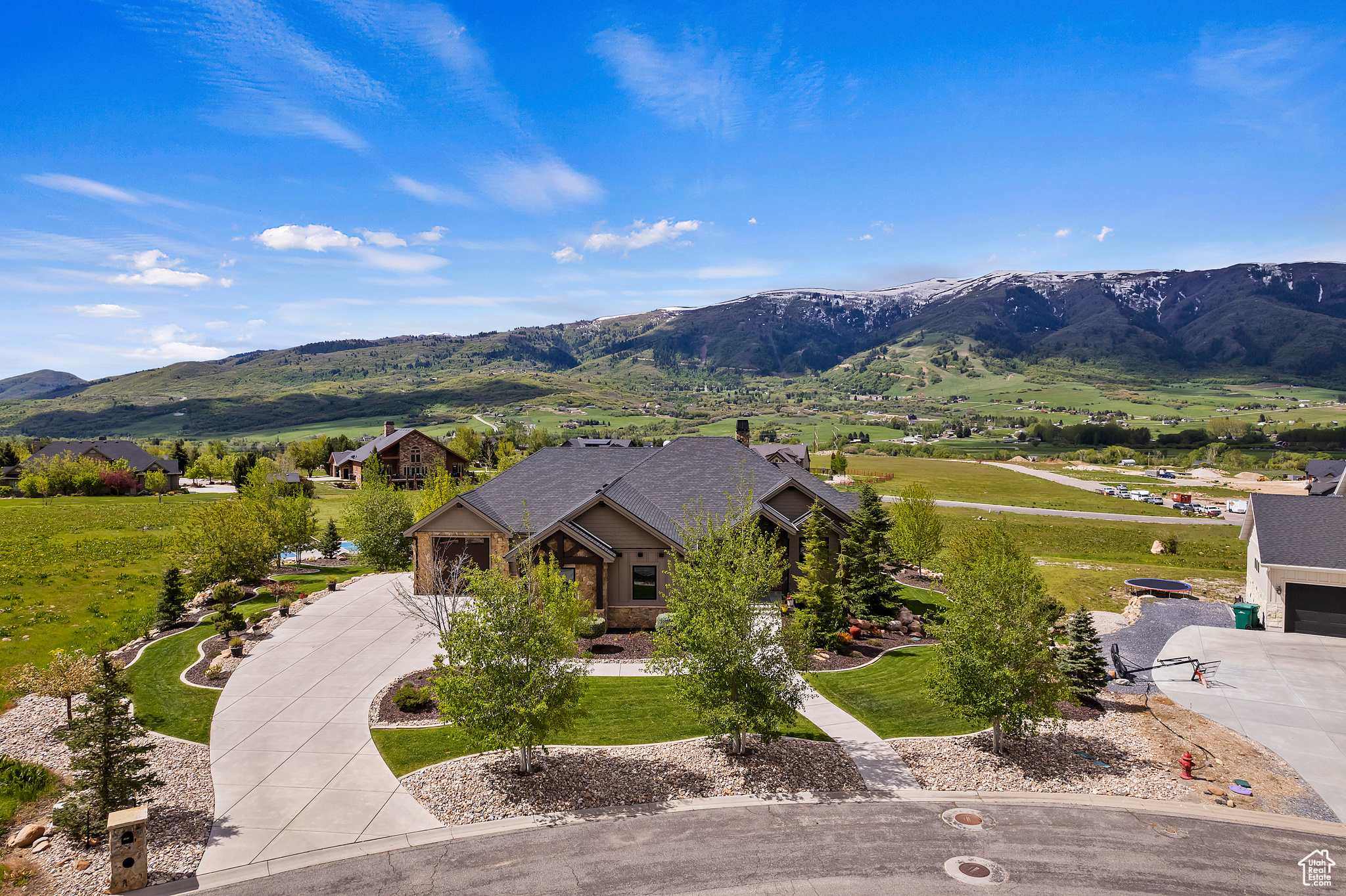 EAGLE RIDGE - Residential