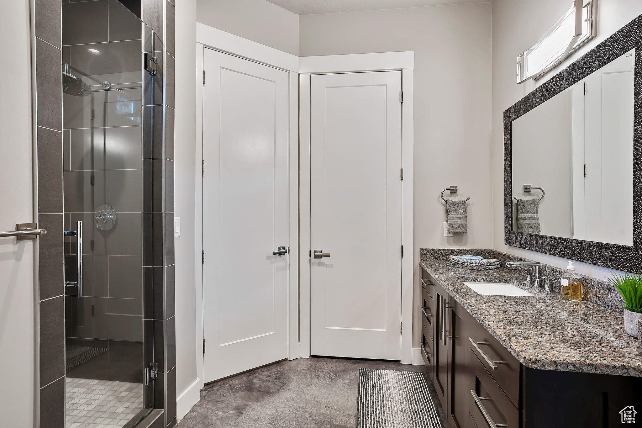 EAGLE RIDGE - Residential