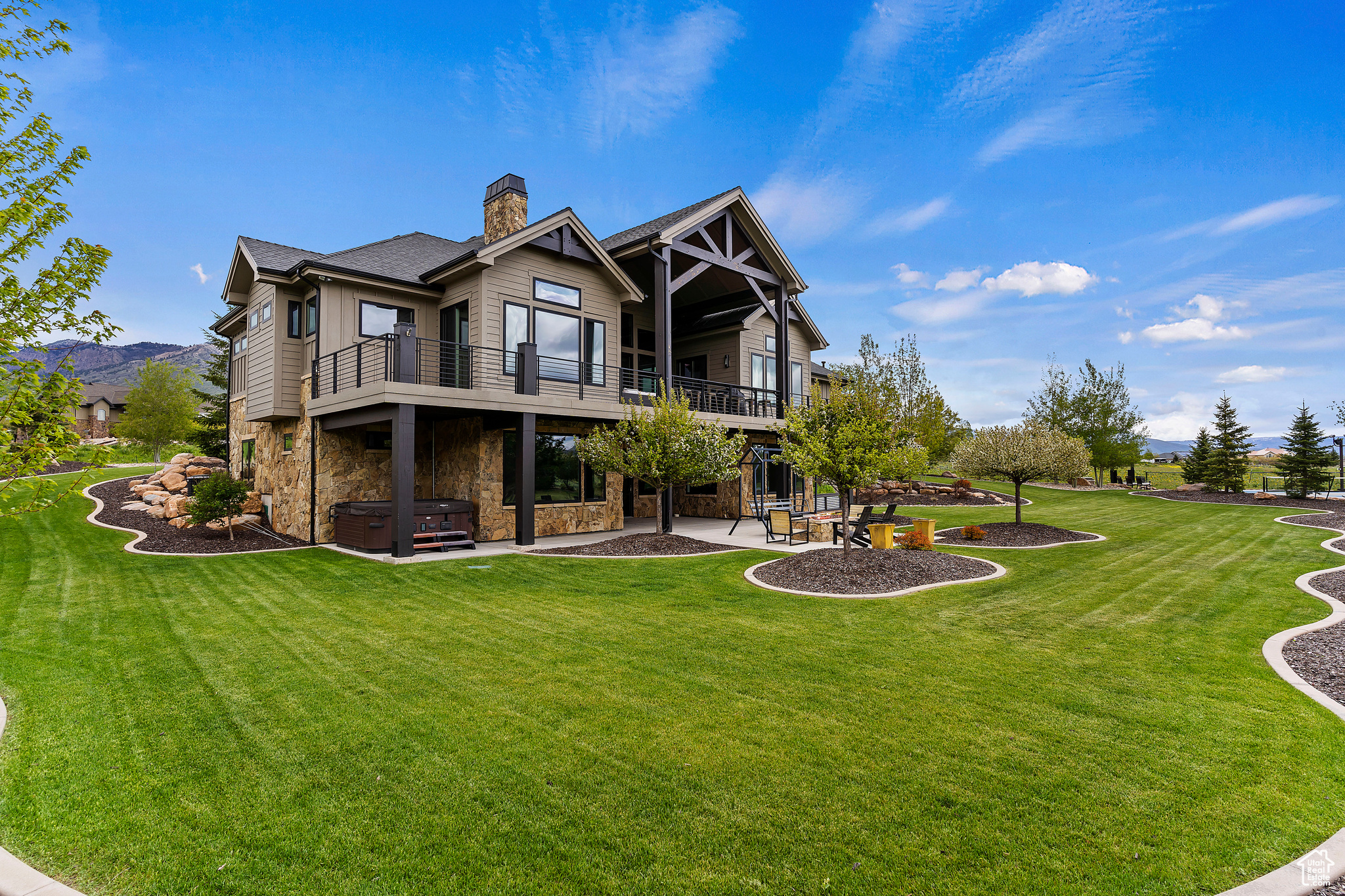 EAGLE RIDGE - Residential