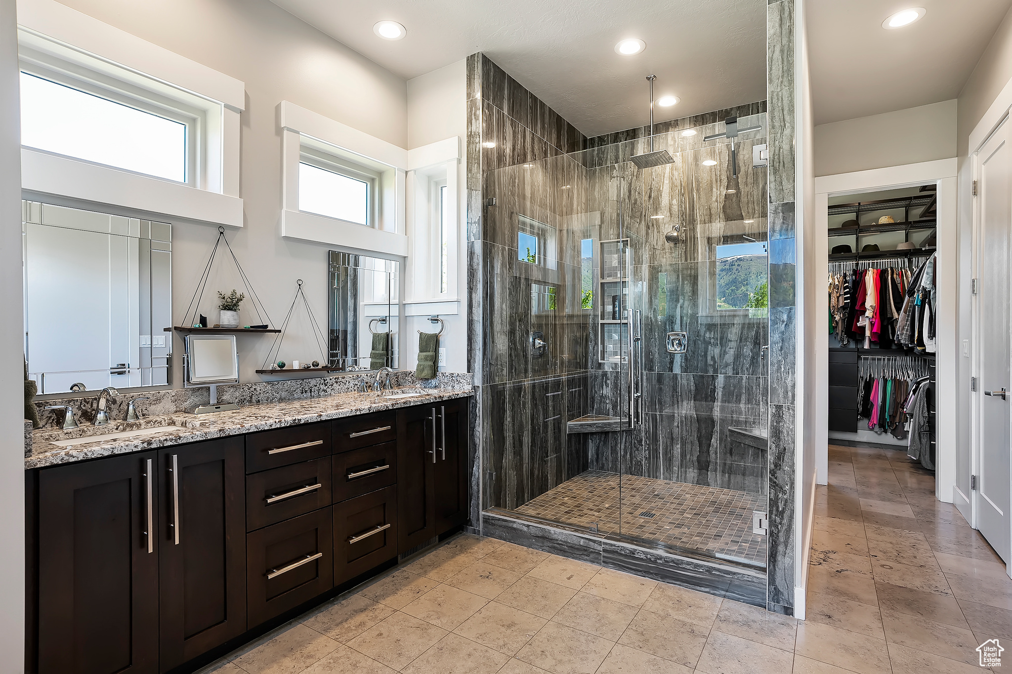 EAGLE RIDGE - Residential