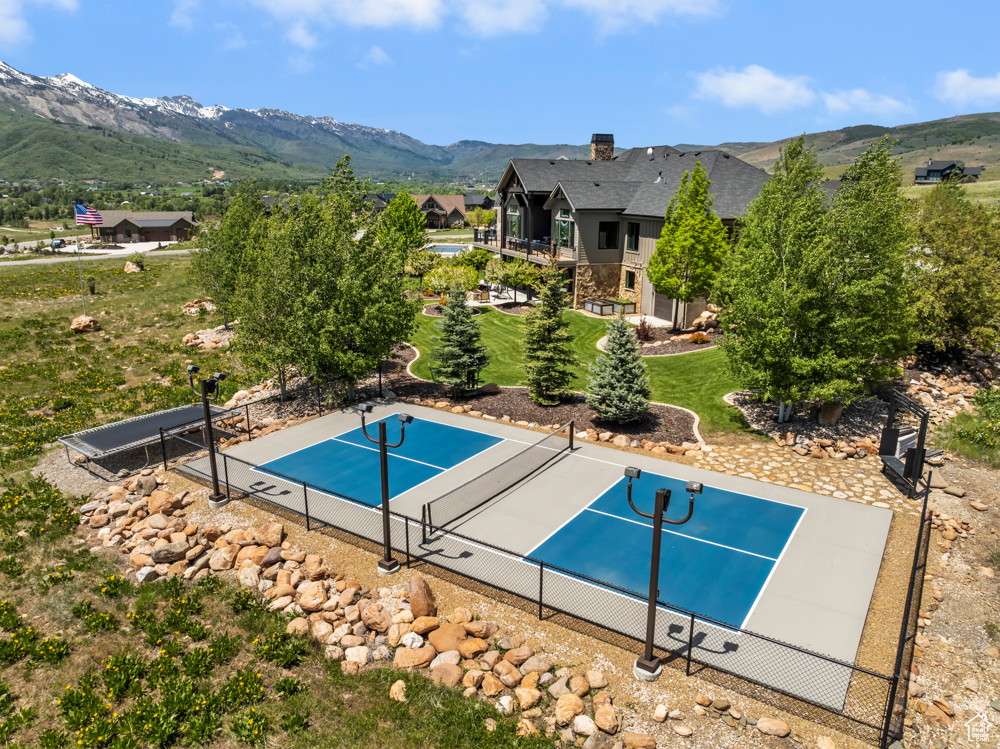 EAGLE RIDGE - Residential