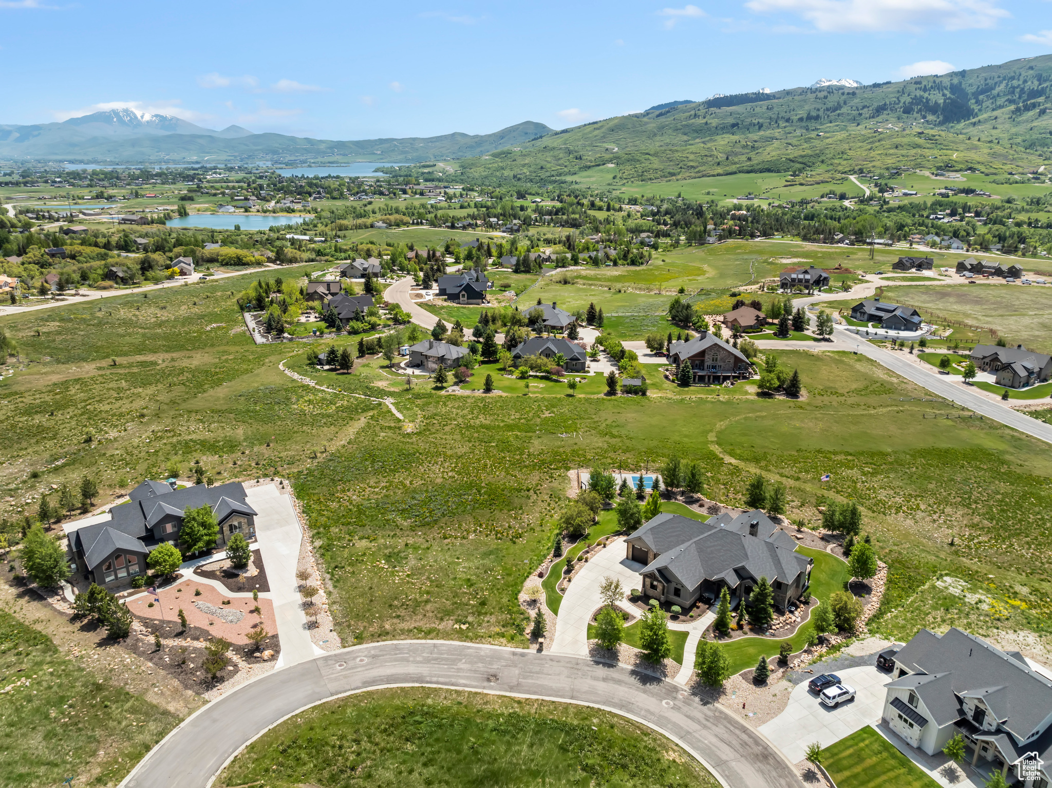 EAGLE RIDGE - Residential