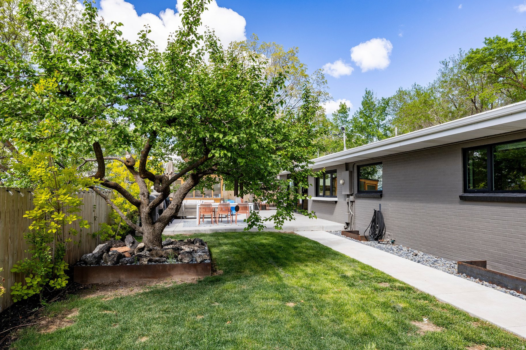 EL REY PARK - Residential