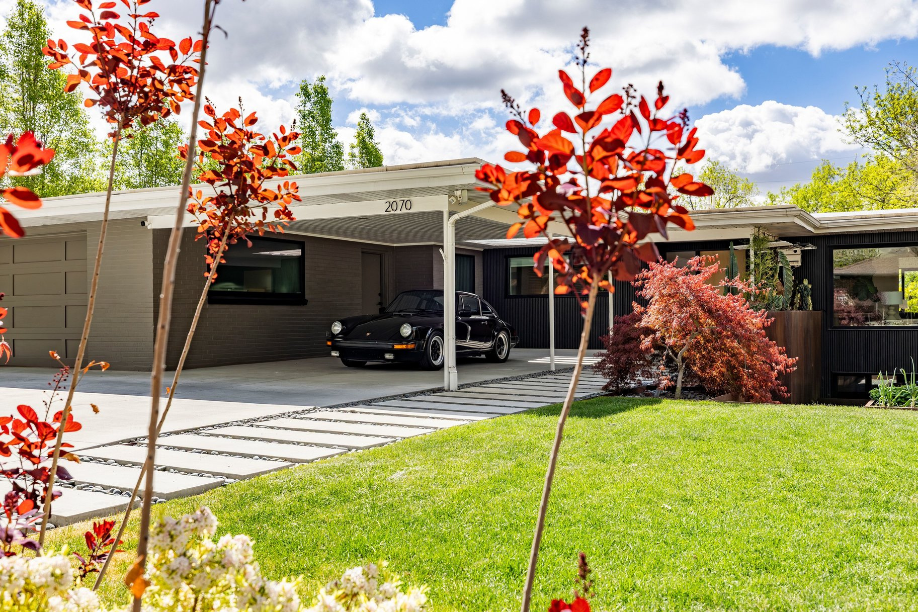 EL REY PARK - Residential