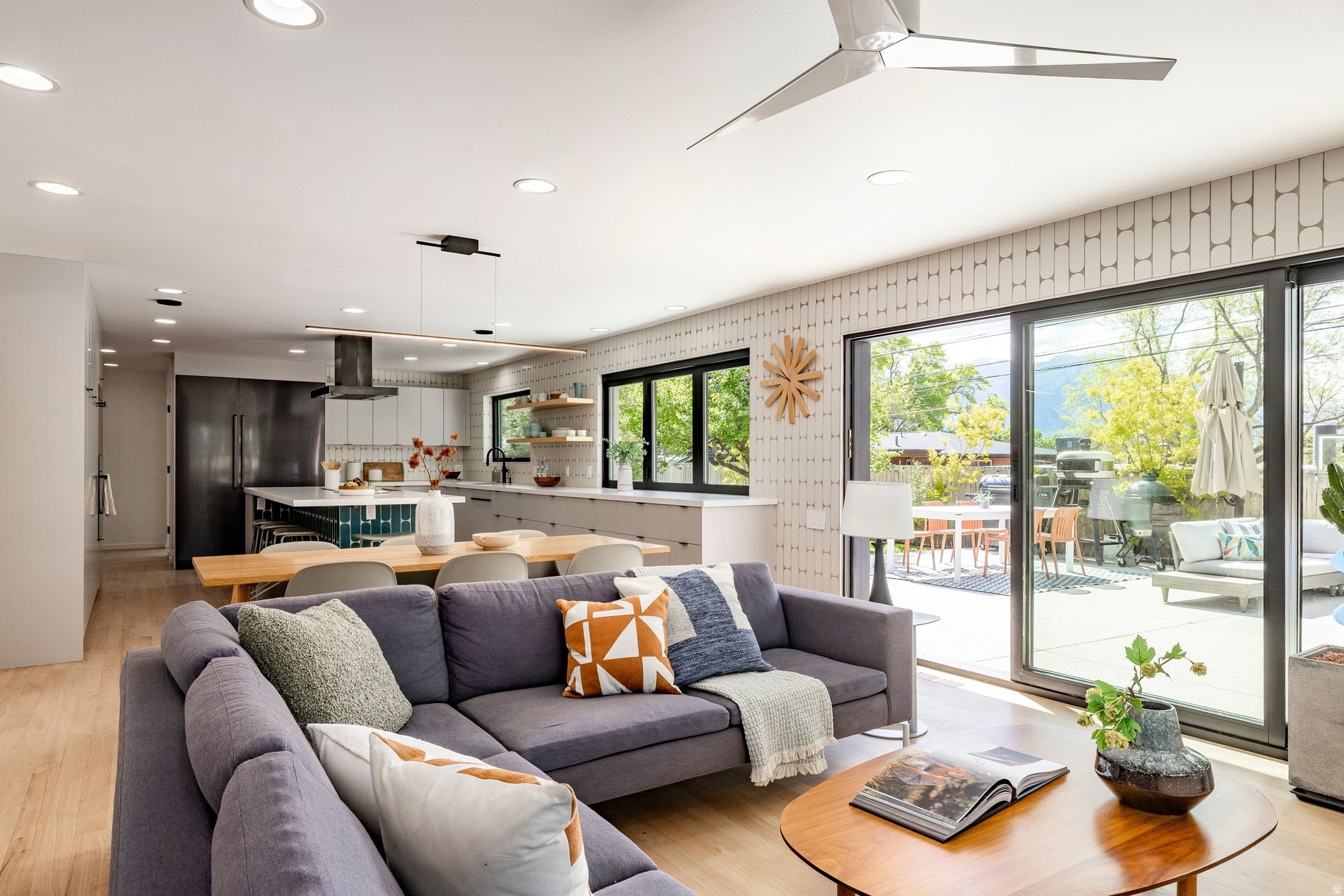 EL REY PARK - Residential