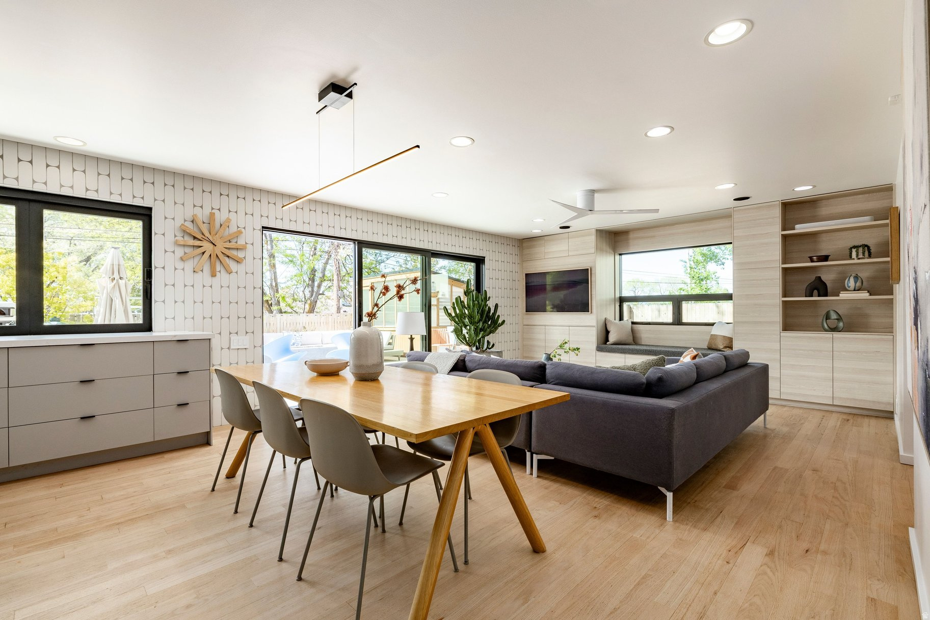 EL REY PARK - Residential