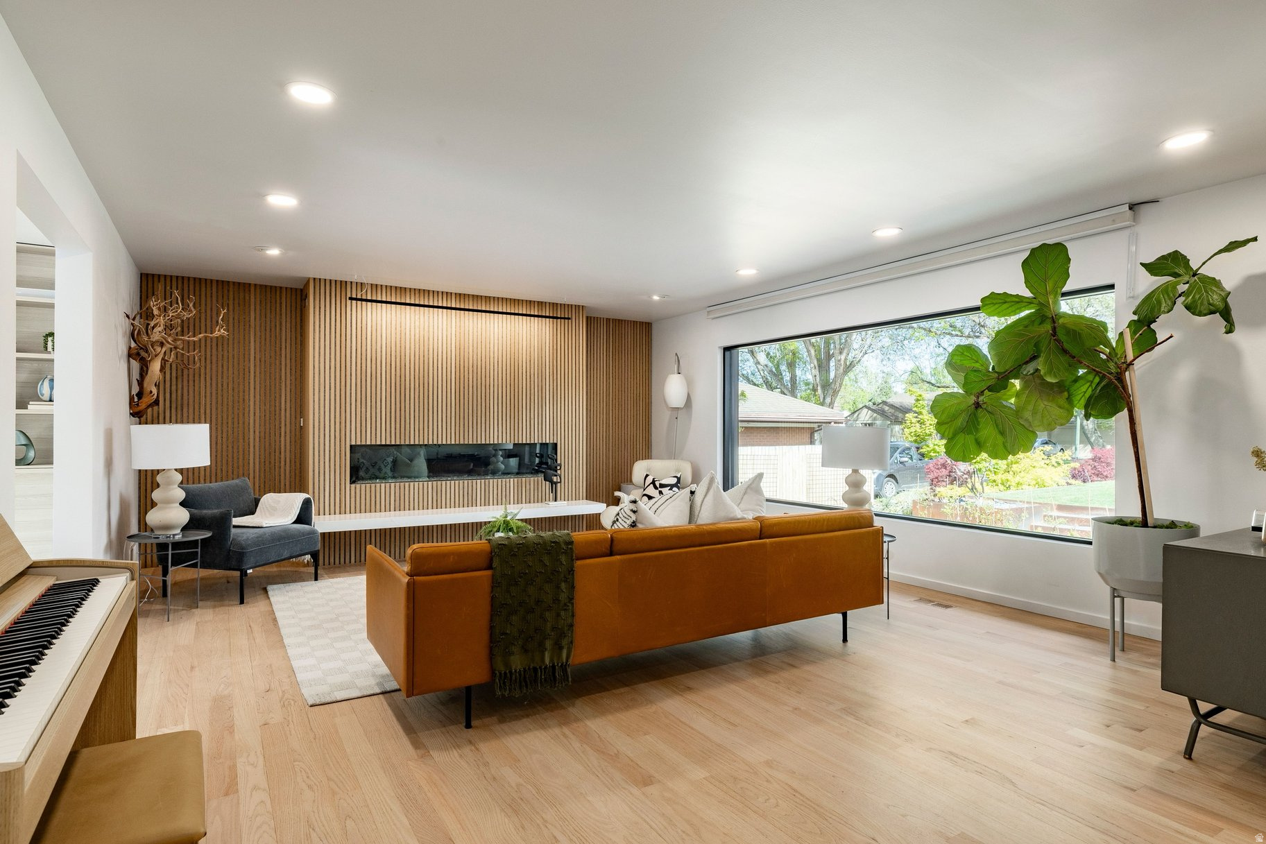 EL REY PARK - Residential