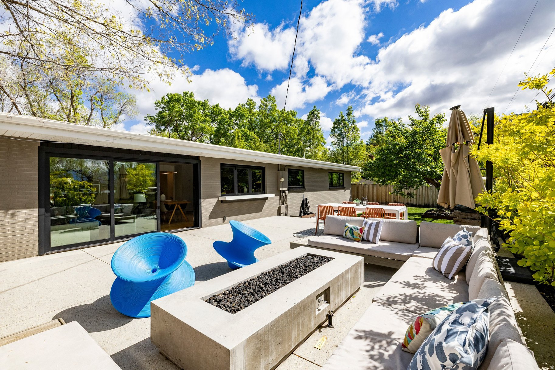 EL REY PARK - Residential