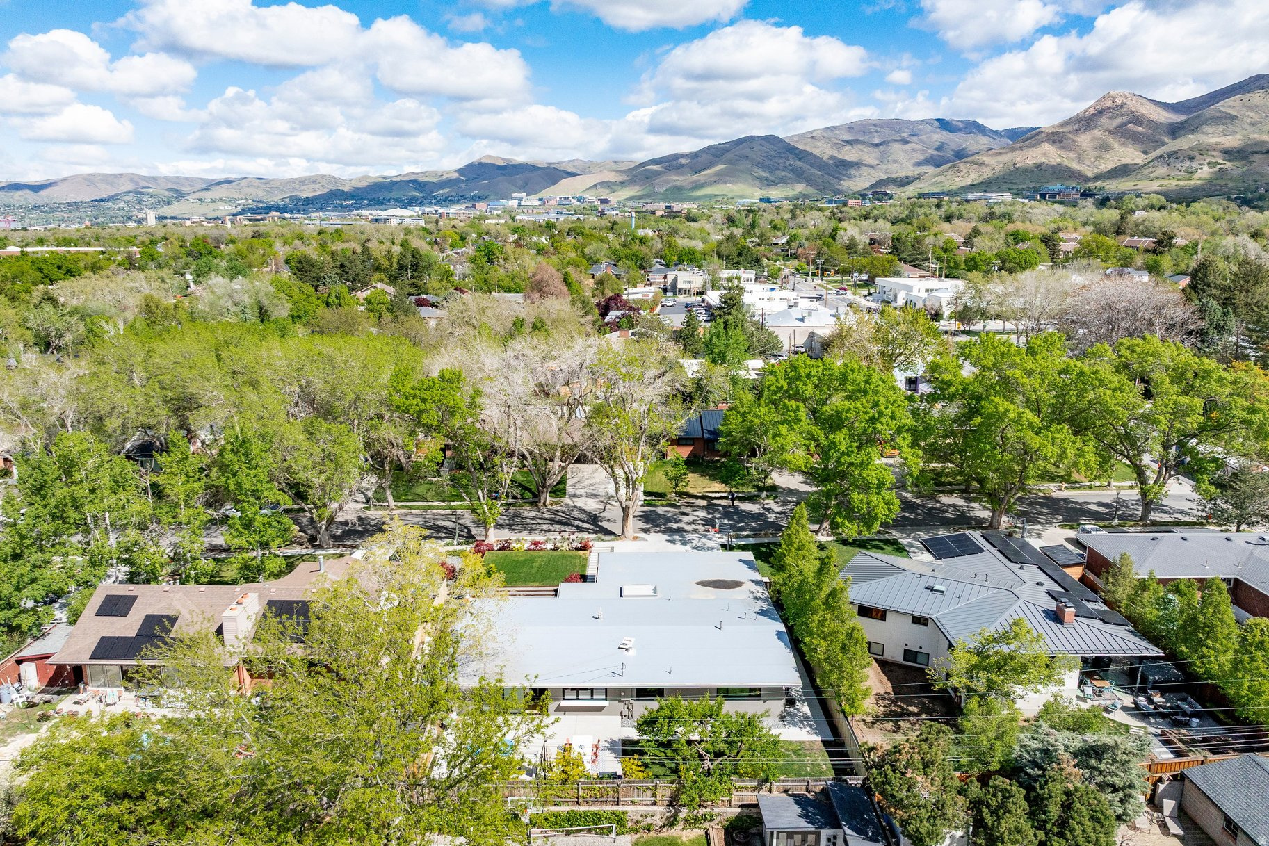 EL REY PARK - Residential