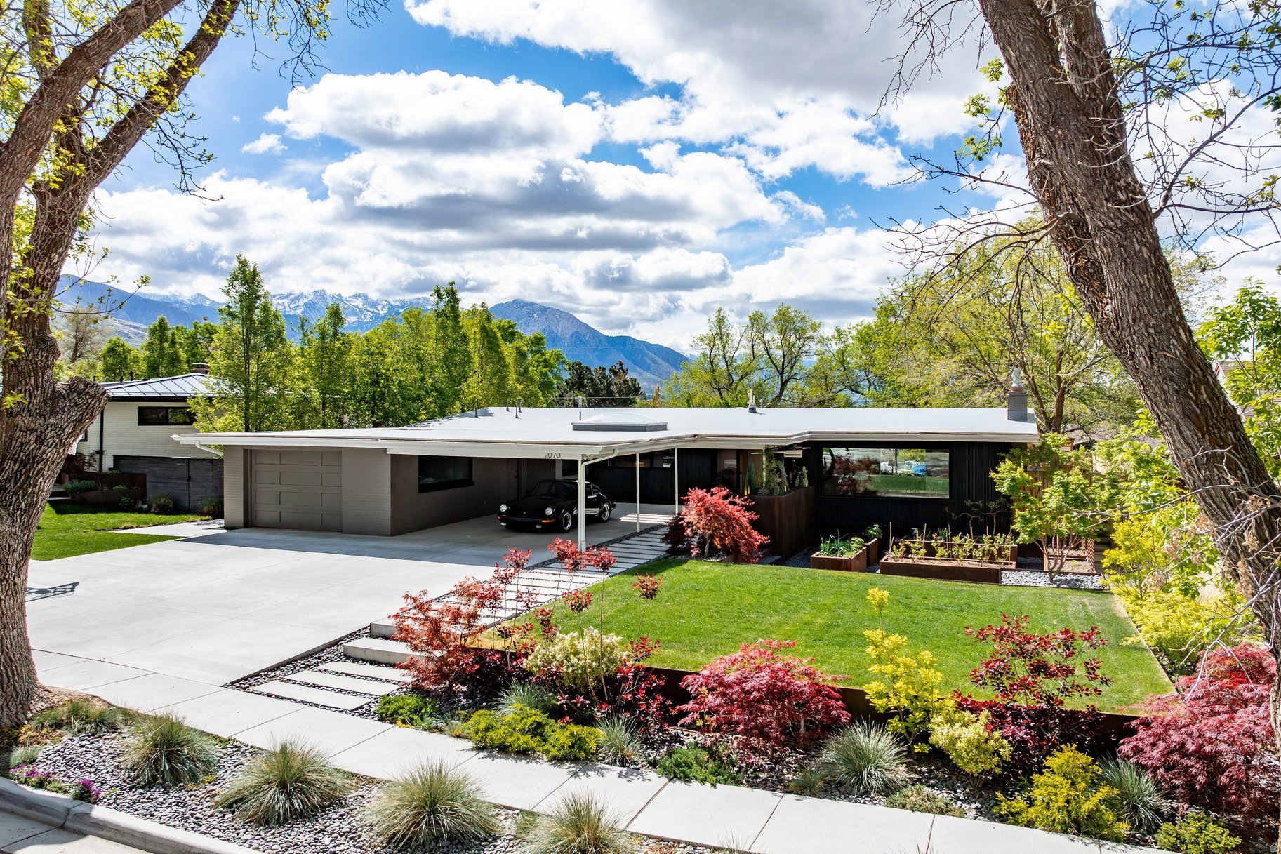 EL REY PARK - Residential