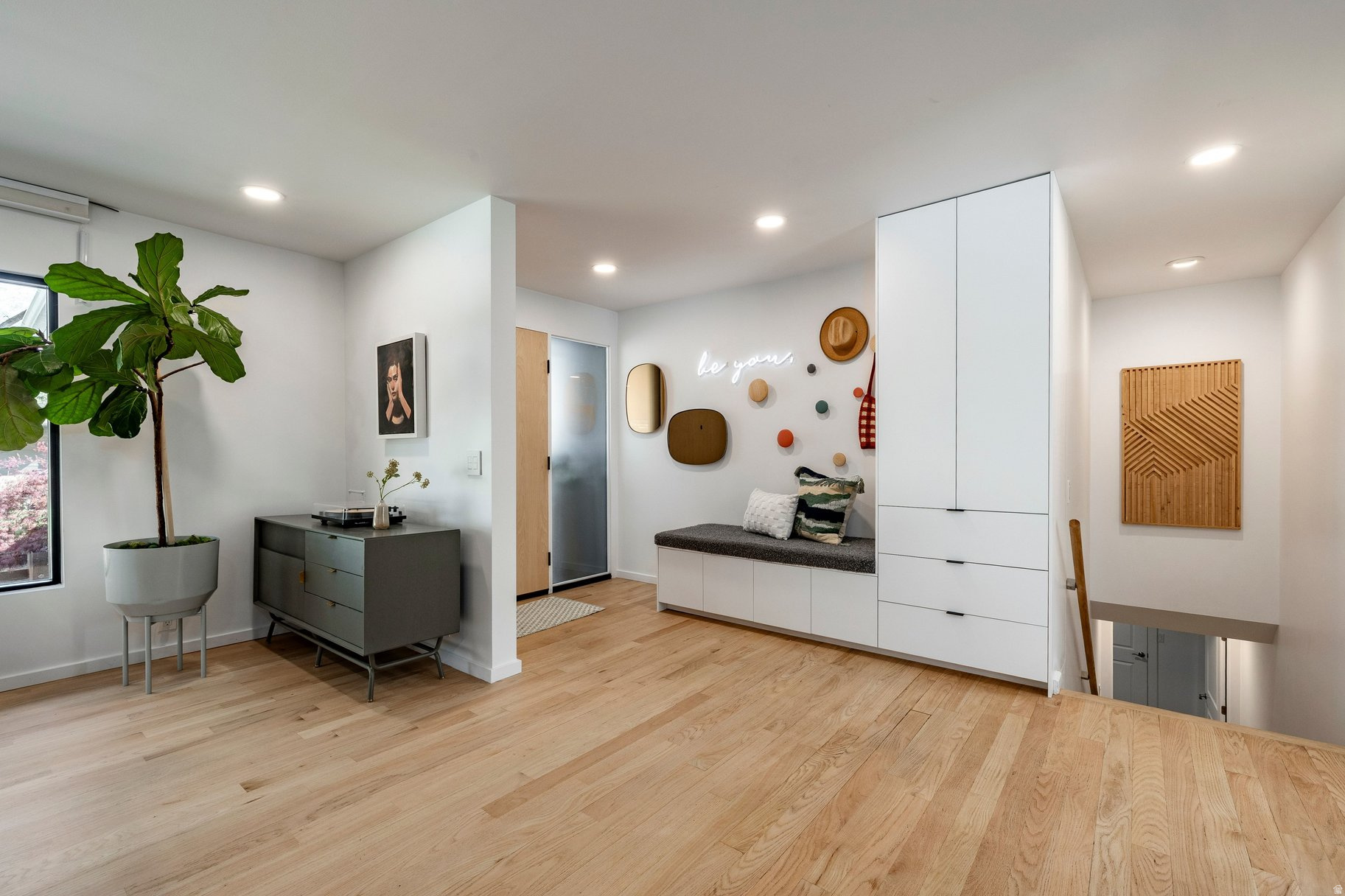 EL REY PARK - Residential