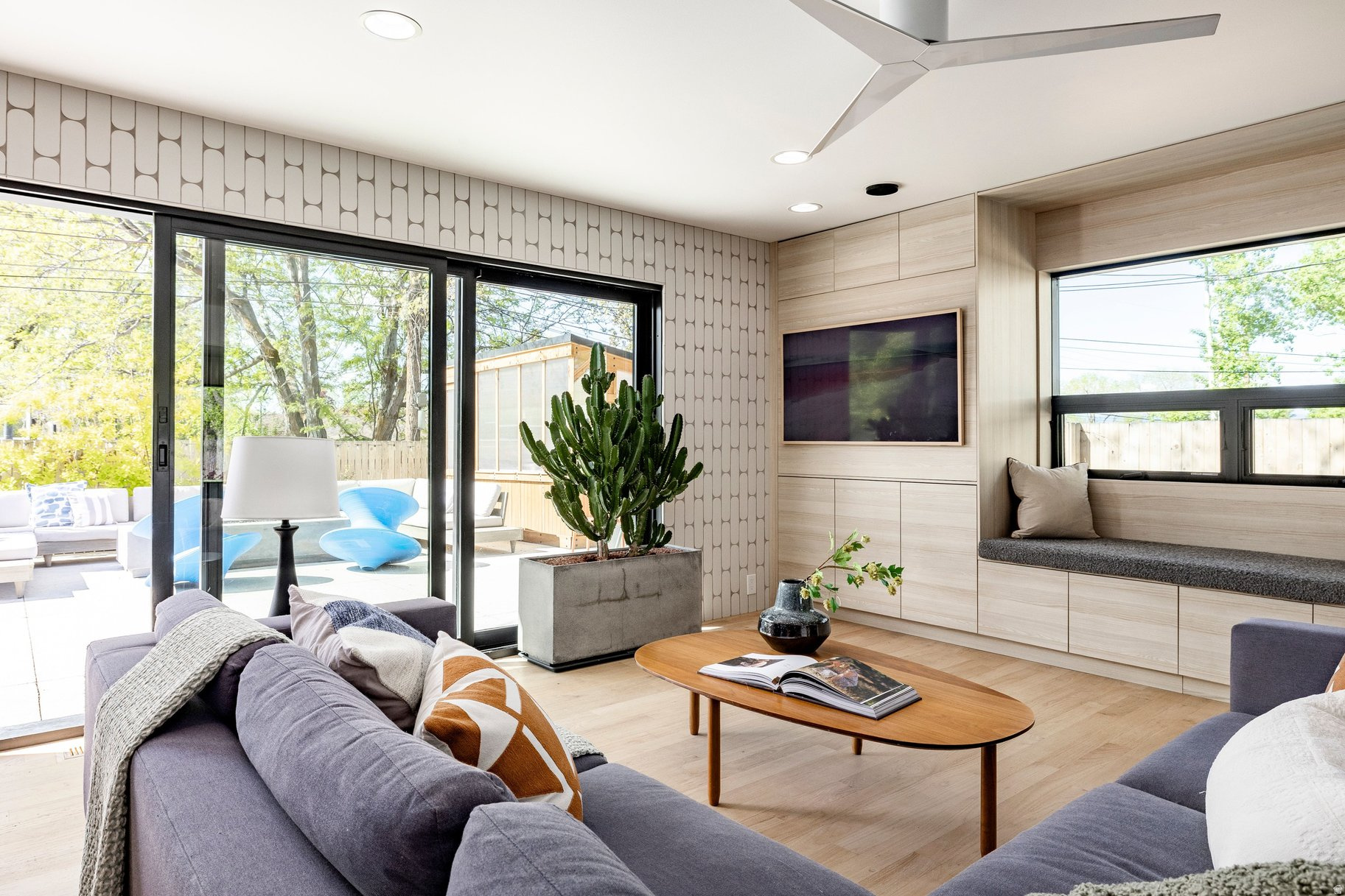 EL REY PARK - Residential