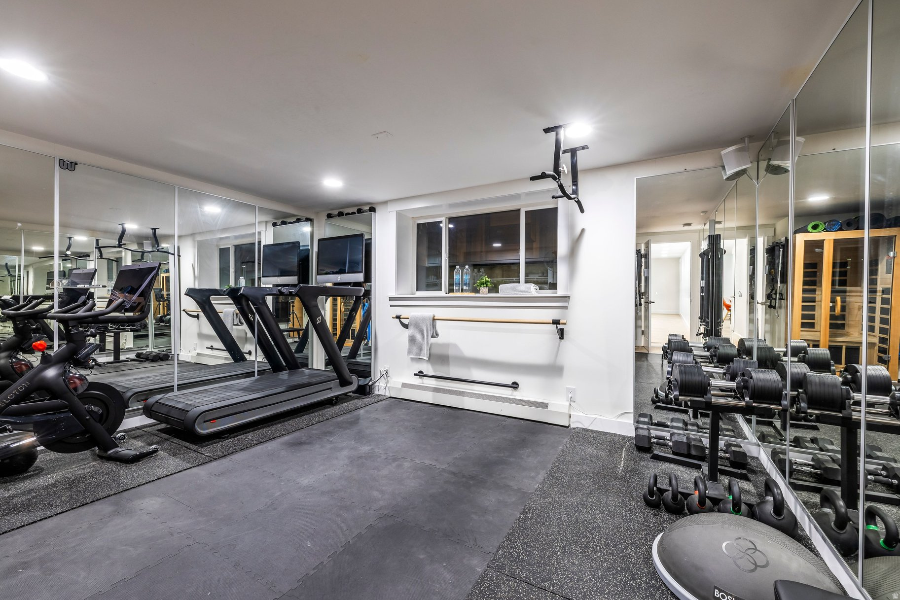 EL REY PARK - Residential