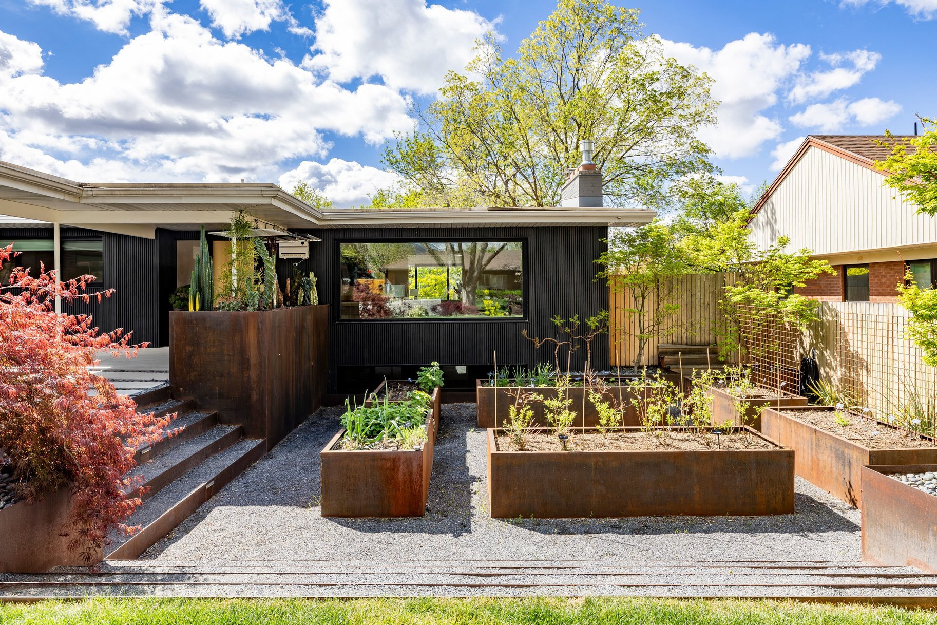 EL REY PARK - Residential