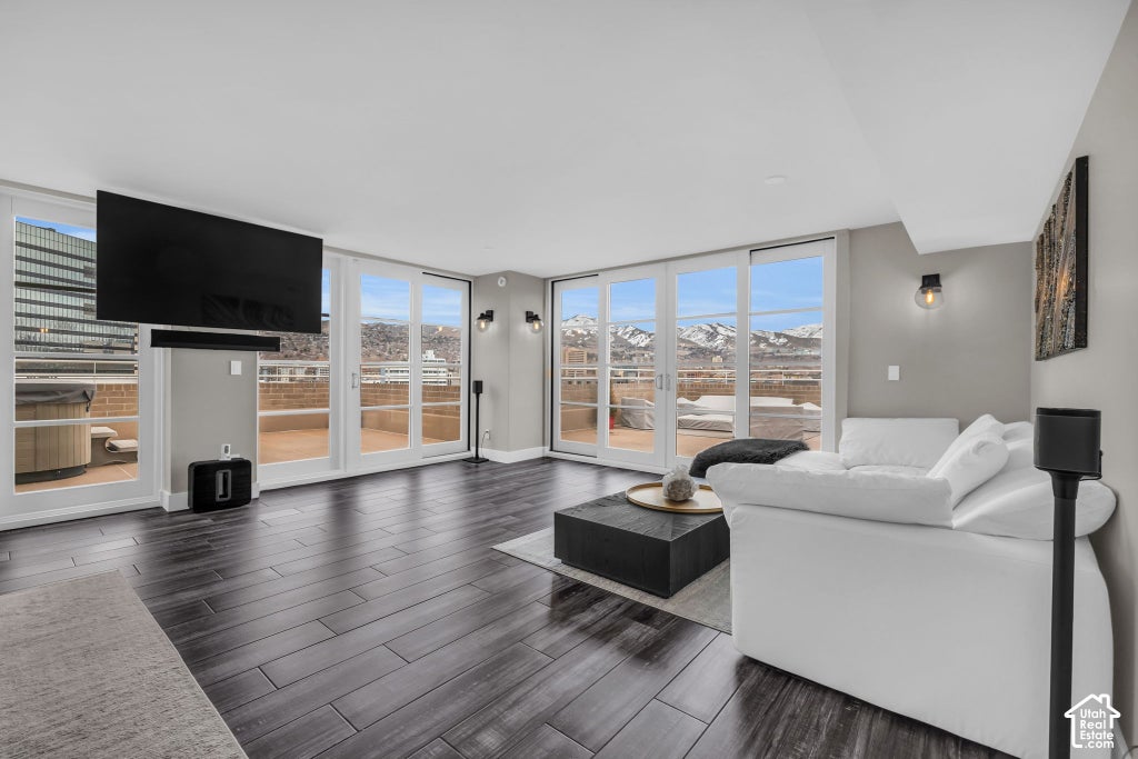 Photo of 230 E BROADWAY #1209, Sandy, UT 84094 (MLS # 2188920)
