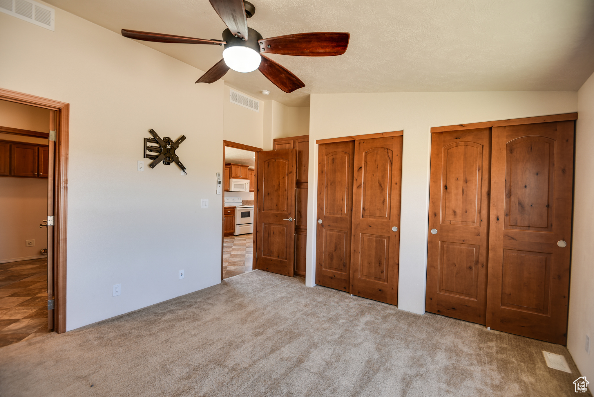 LAST CHANCE - Residential