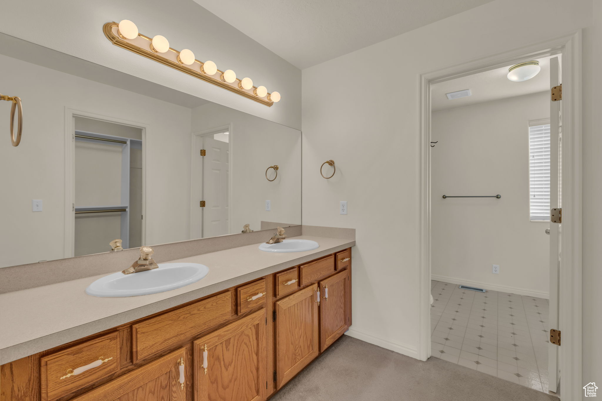 EAST OAK SUB - Residential