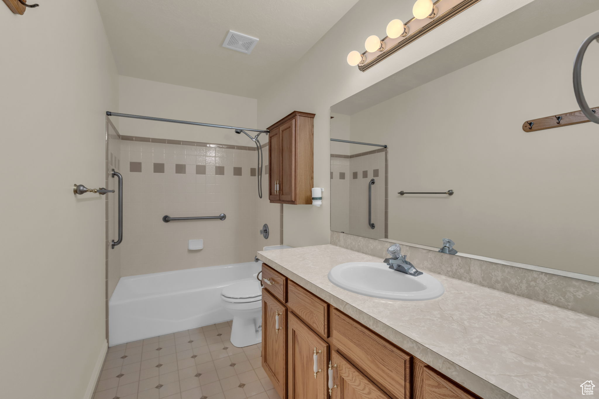 EAST OAK SUB - Residential