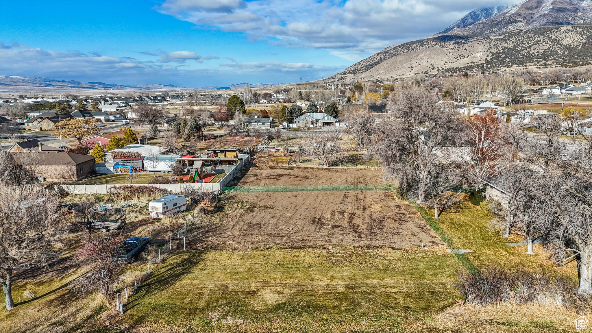 The perfect south facing lot located in the most desirable part of Nephi. Land is almost obsolete in this part of town. Unobstructed views of Mount Nebo and walking distance to the schools. This is a flat lot with a width of 100' by 131' deep. The possibilities are endless of the design of a new, beautiful home on this lot.