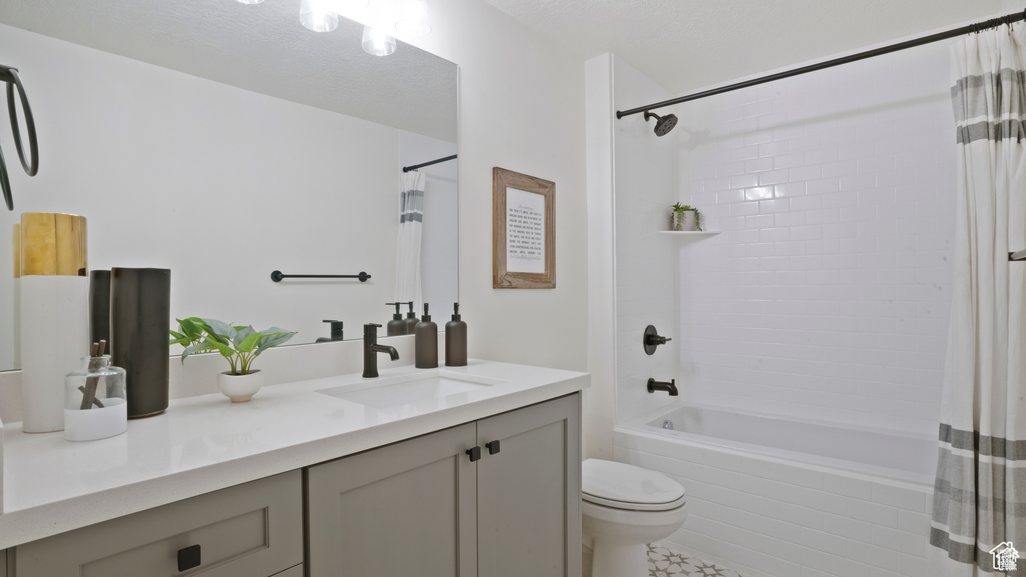 STARHAVEN VILLAS - Residential