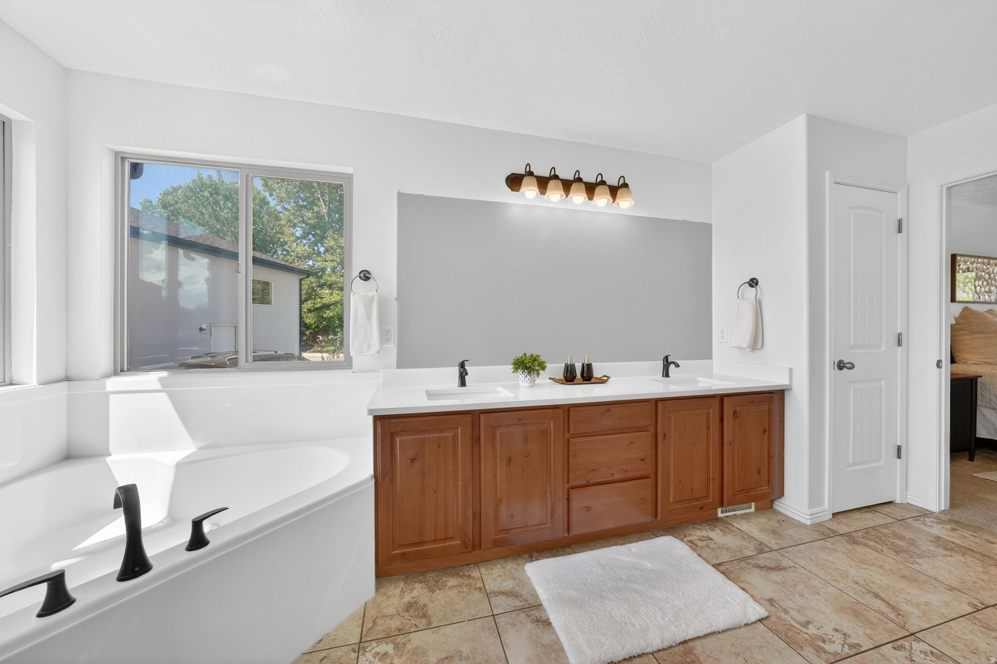 OLDHAM ACRES - Residential