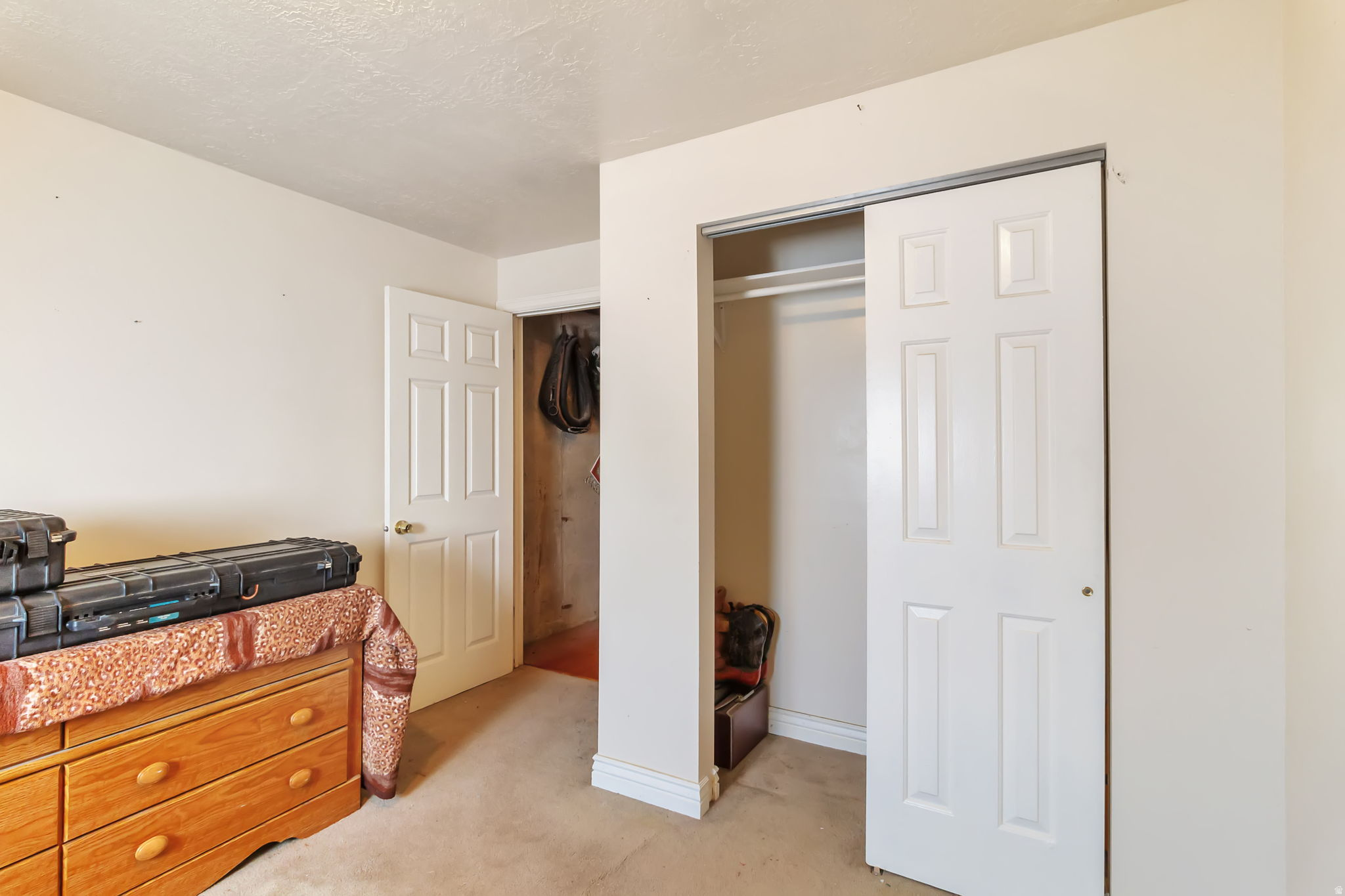 REGAL COUNTRY ESTATES - Residential