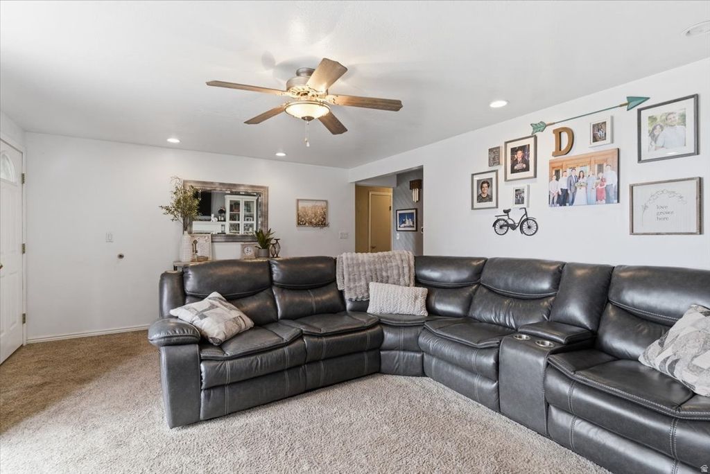 Photo of 680 E 3175 N, North Ogden, UT 84414 (MLS # 2152646)