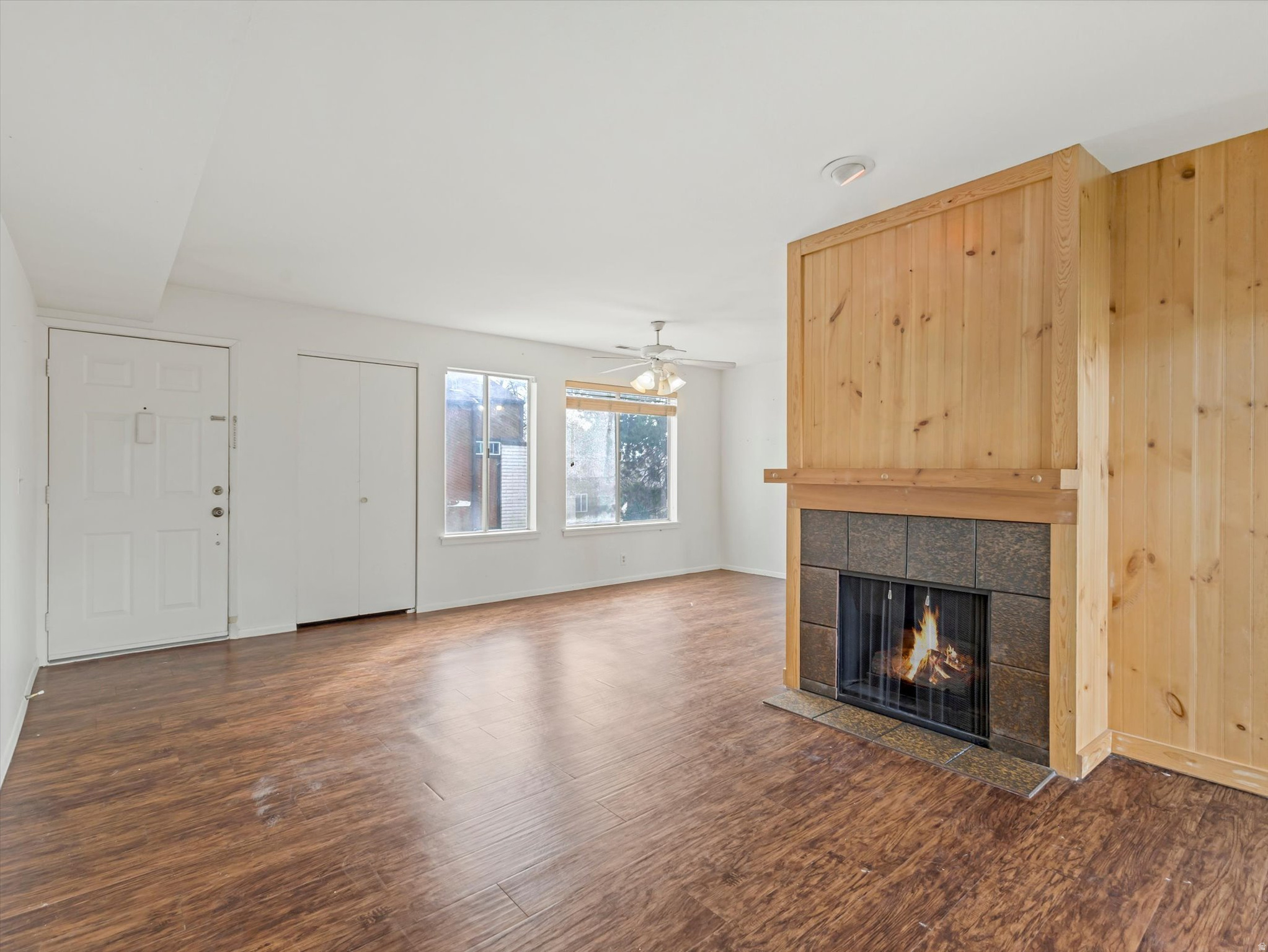 WOOD HOLLOW CONDOMINIUM - Residential