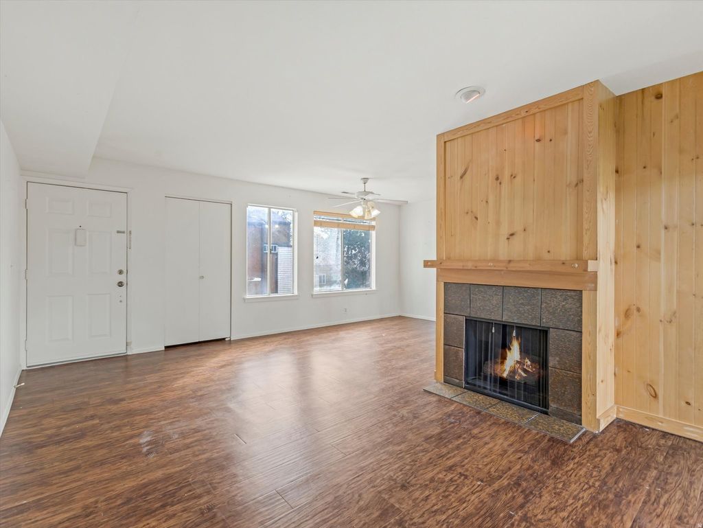 Photo of 2418 S ELIZABETH ST #5, Salt Lake City, UT 84106 (MLS # 2139978)