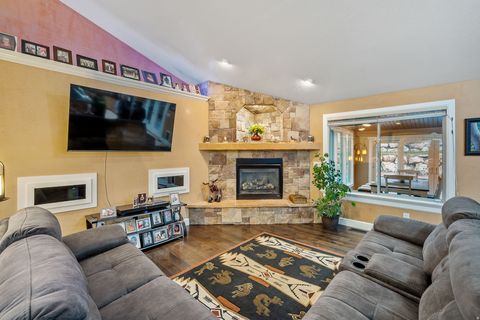 Tiny photo for 1348 E 2450 N, North Ogden, UT 84414 (MLS # 2124179)