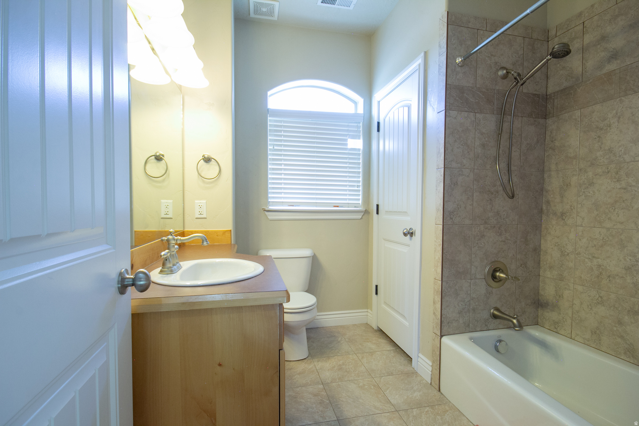 HUNTER HOLLOW SUBDIVISION - Residential