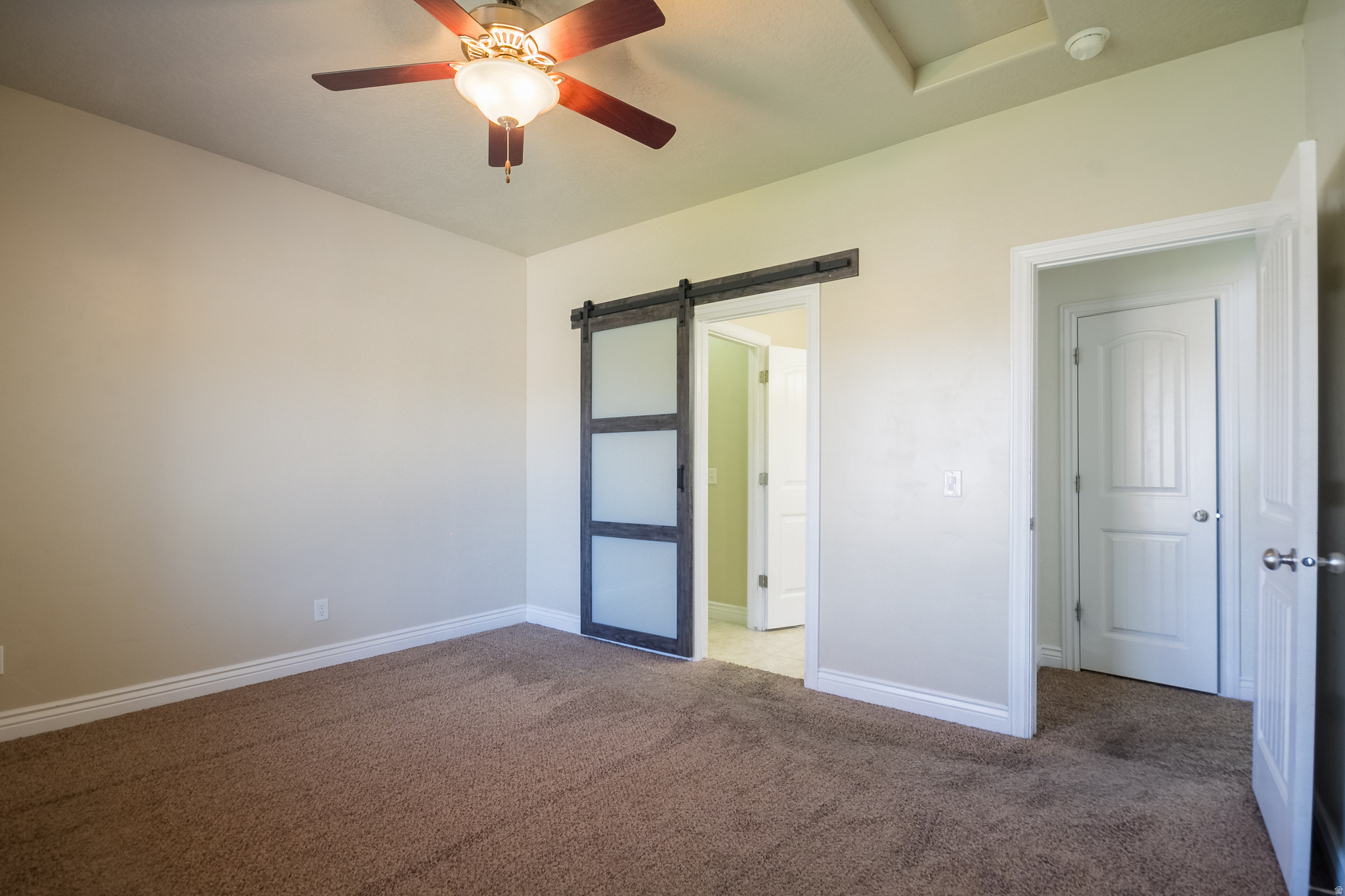 HUNTER HOLLOW SUBDIVISION - Residential