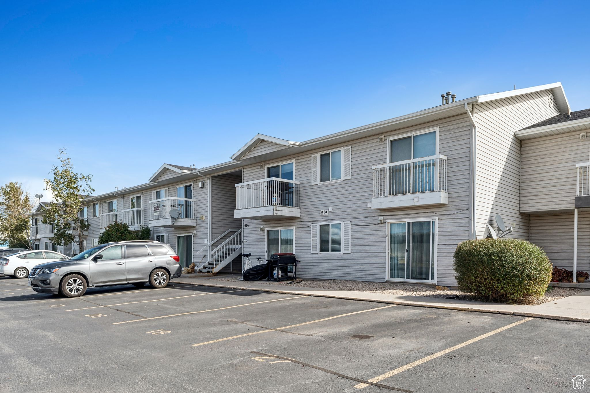 UINTA VIEW CONDOMINIUM - Residential