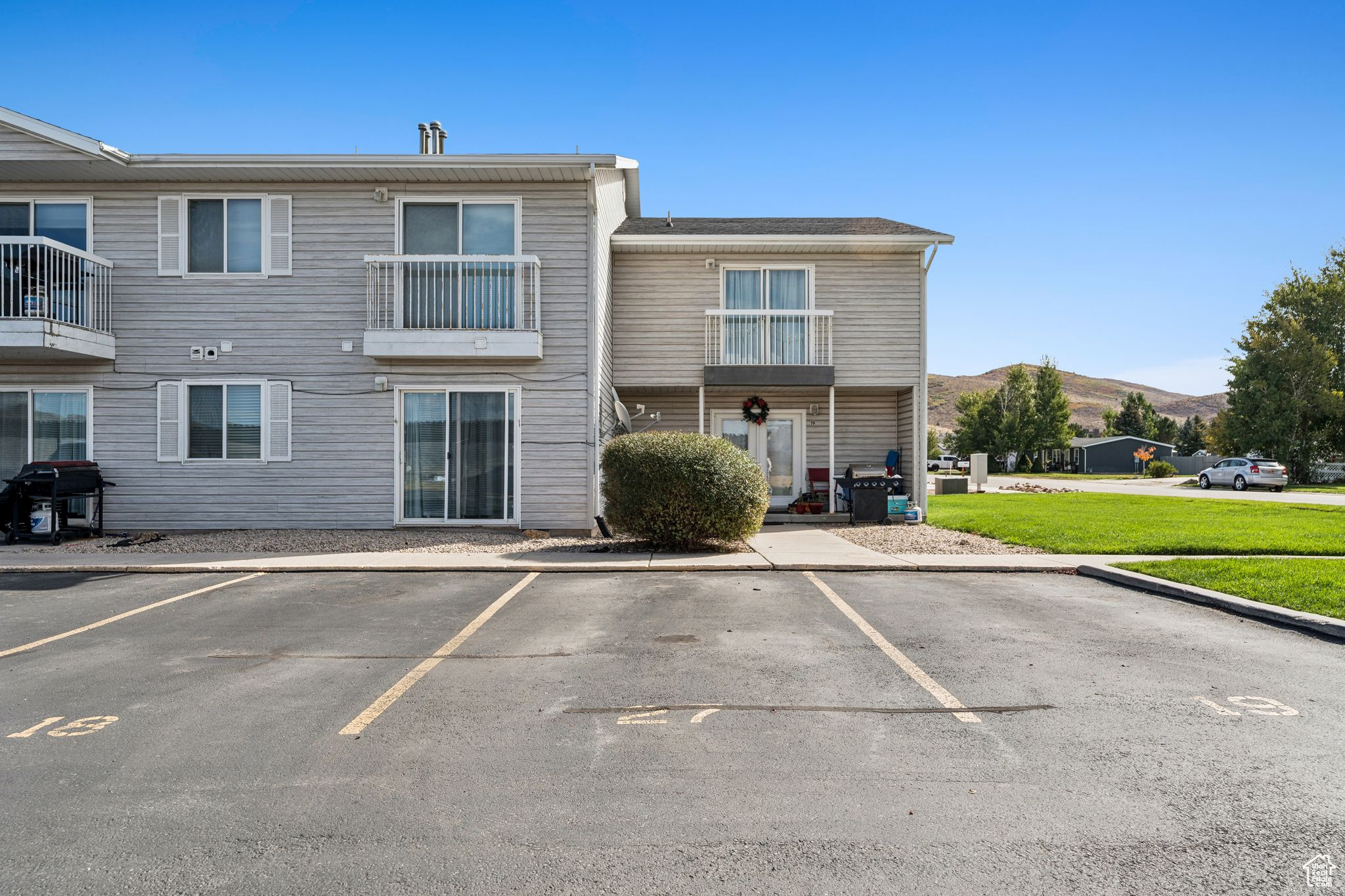UINTA VIEW CONDOMINIUM - Residential