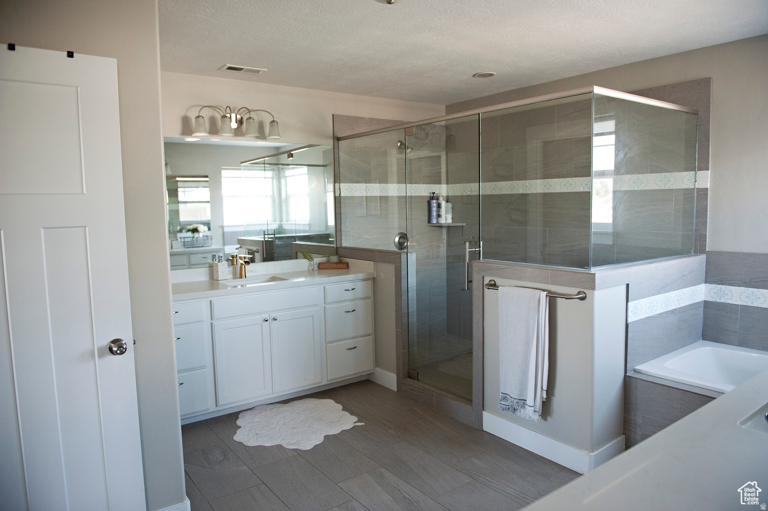 THE MEADOWS AT THE HOMESTEADS - Residential