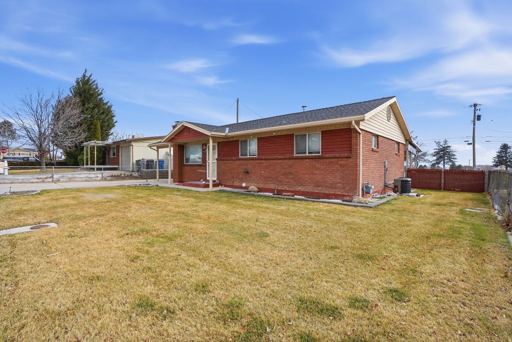 Photo of 70 E 760 N, American Fork, UT 84003 (MLS # 2141757)