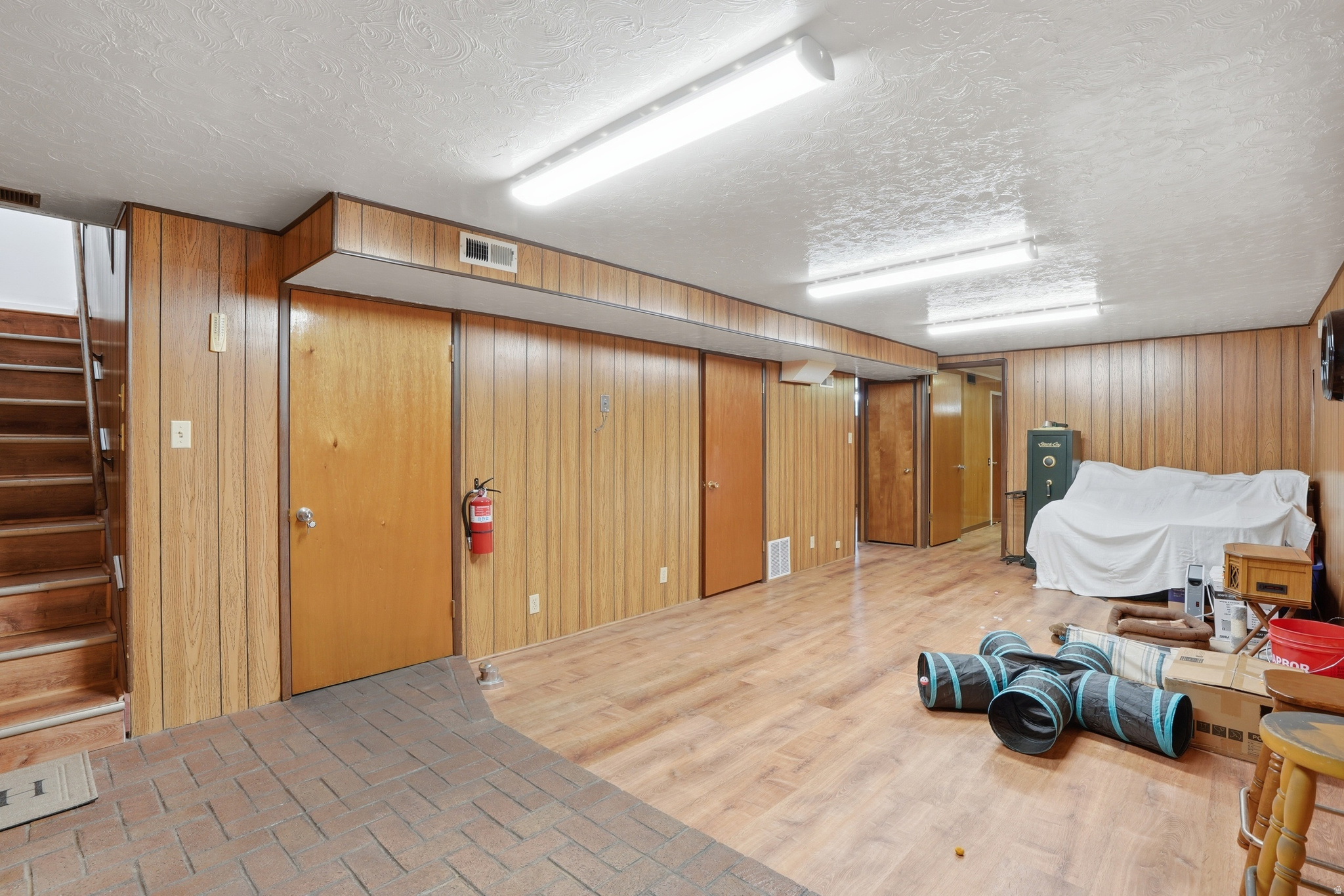 NOB HILL - Residential