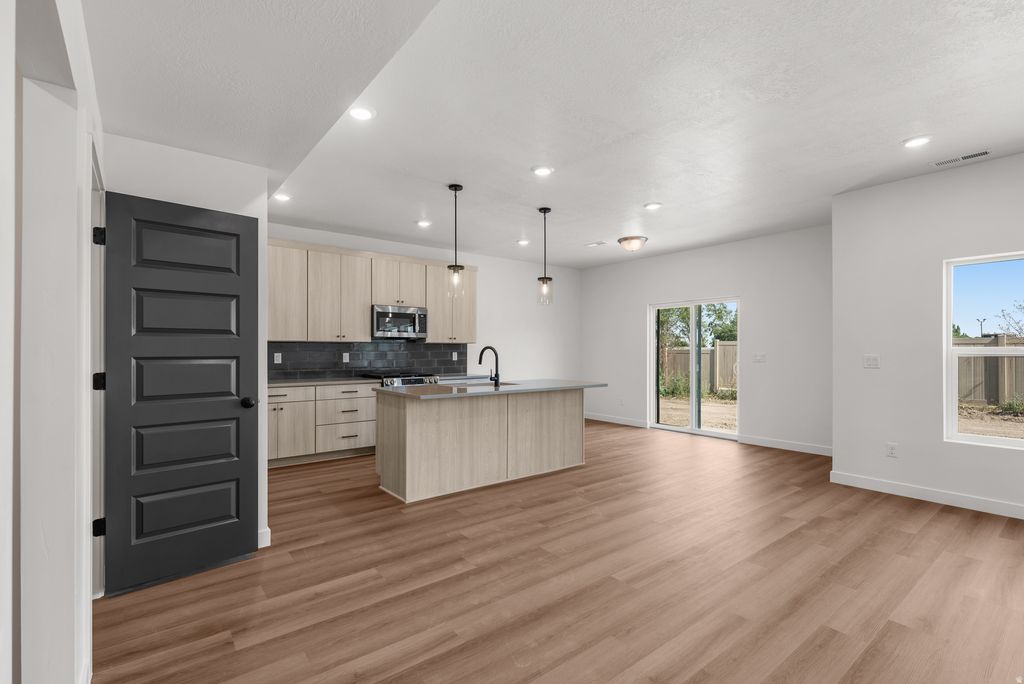 Photo of 1075 W AUDREY LN S #6, Woods Cross, UT 84087 (MLS # 2134429)