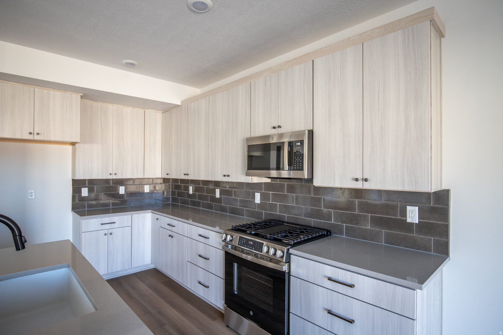 THE AUDREY - Residential