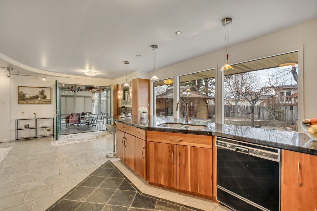 Photo of 635 E PIONEER AVE S, Sandy, UT 84070 (MLS # 2136725)