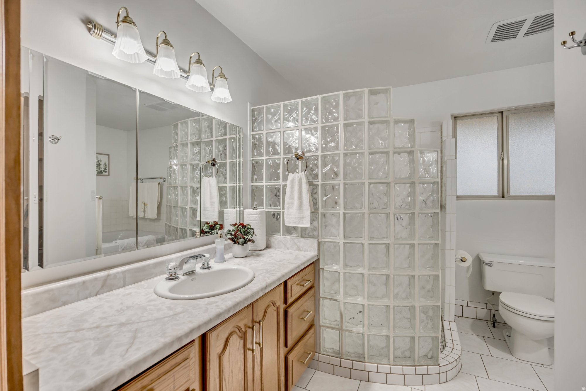 FAIROAKS - Residential