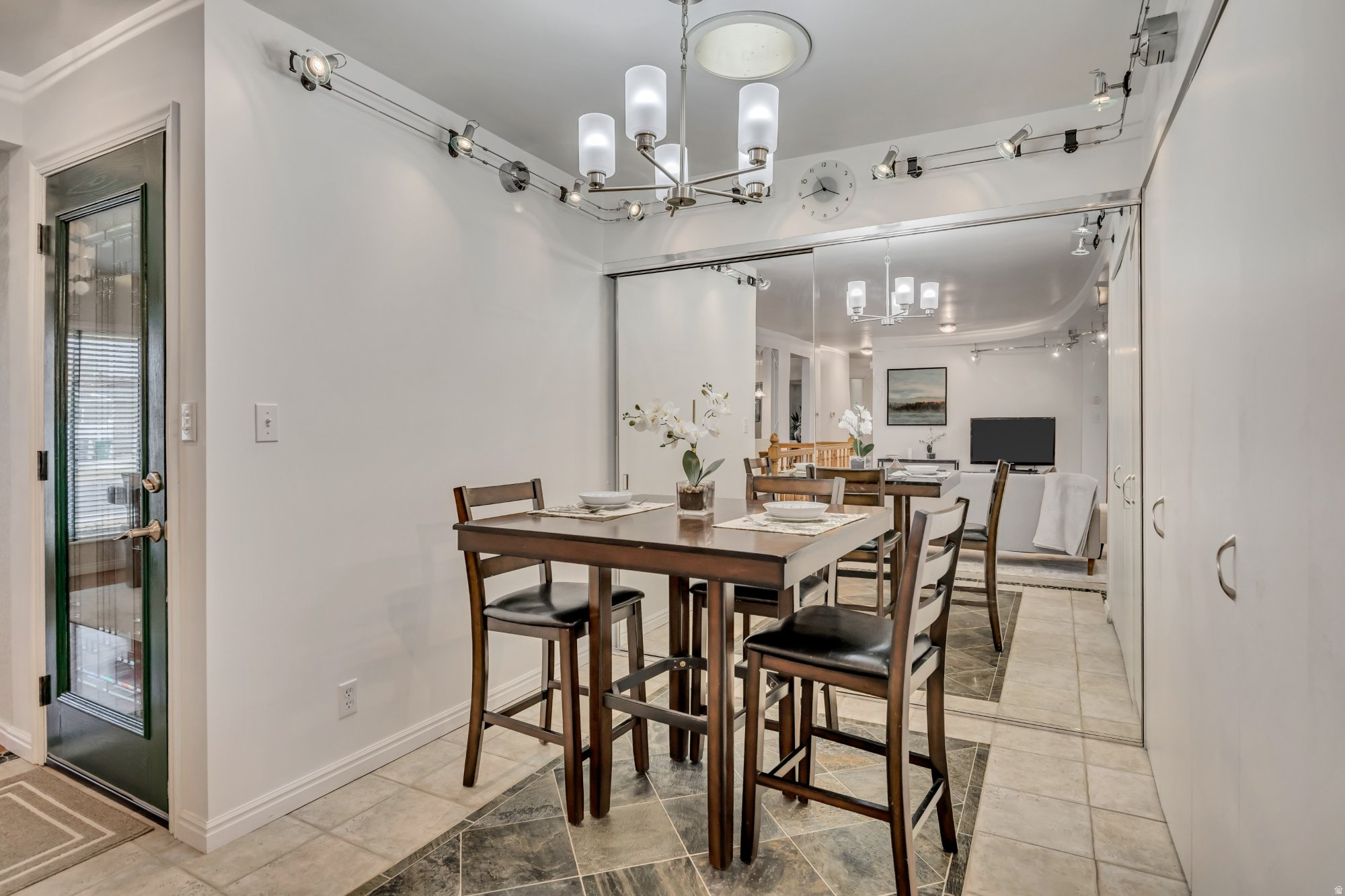 FAIROAKS - Residential