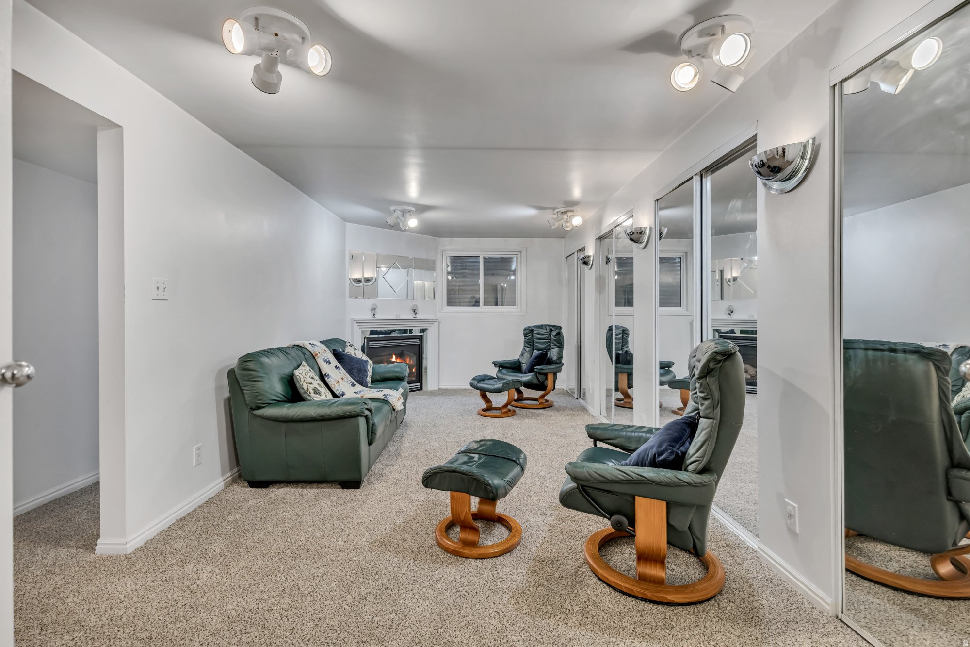 FAIROAKS - Residential